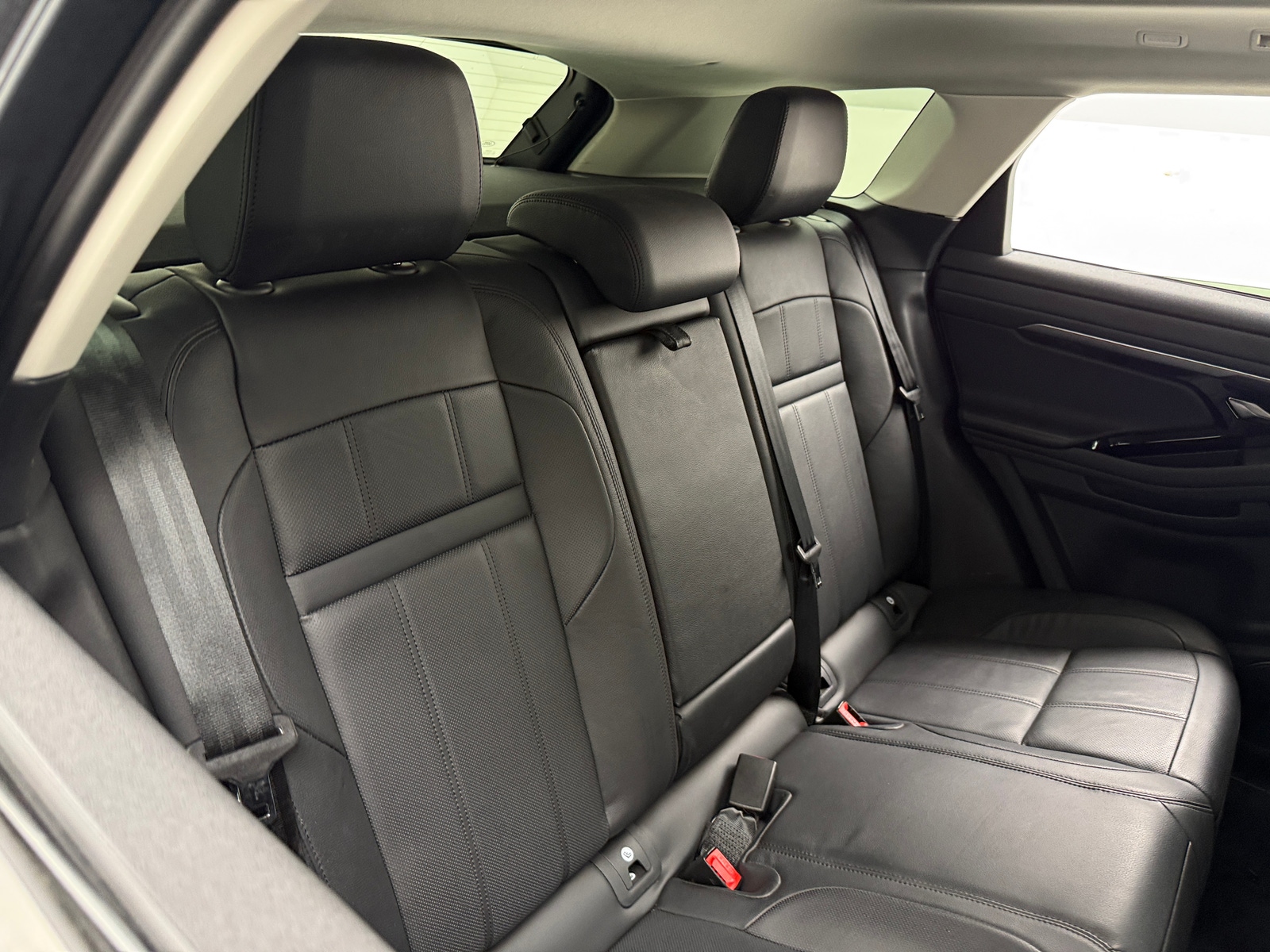 Thumbnail: 2022 Land Rover Range Rover Evoque - 5