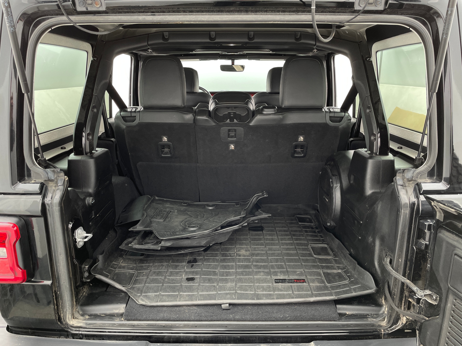 Thumbnail: 2018 Jeep Wrangler - 6