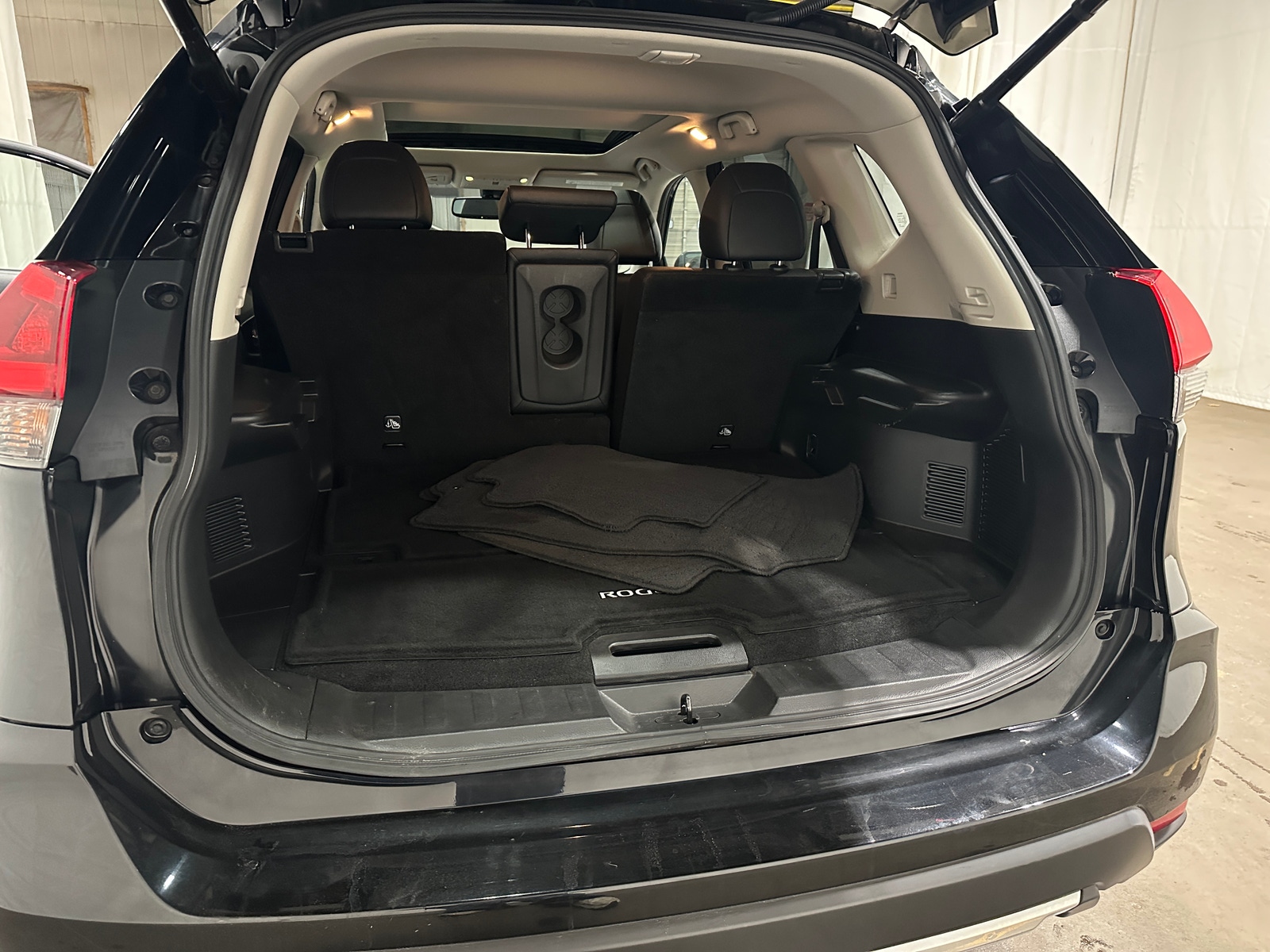 Thumbnail: 2018 Nissan Rogue - 6