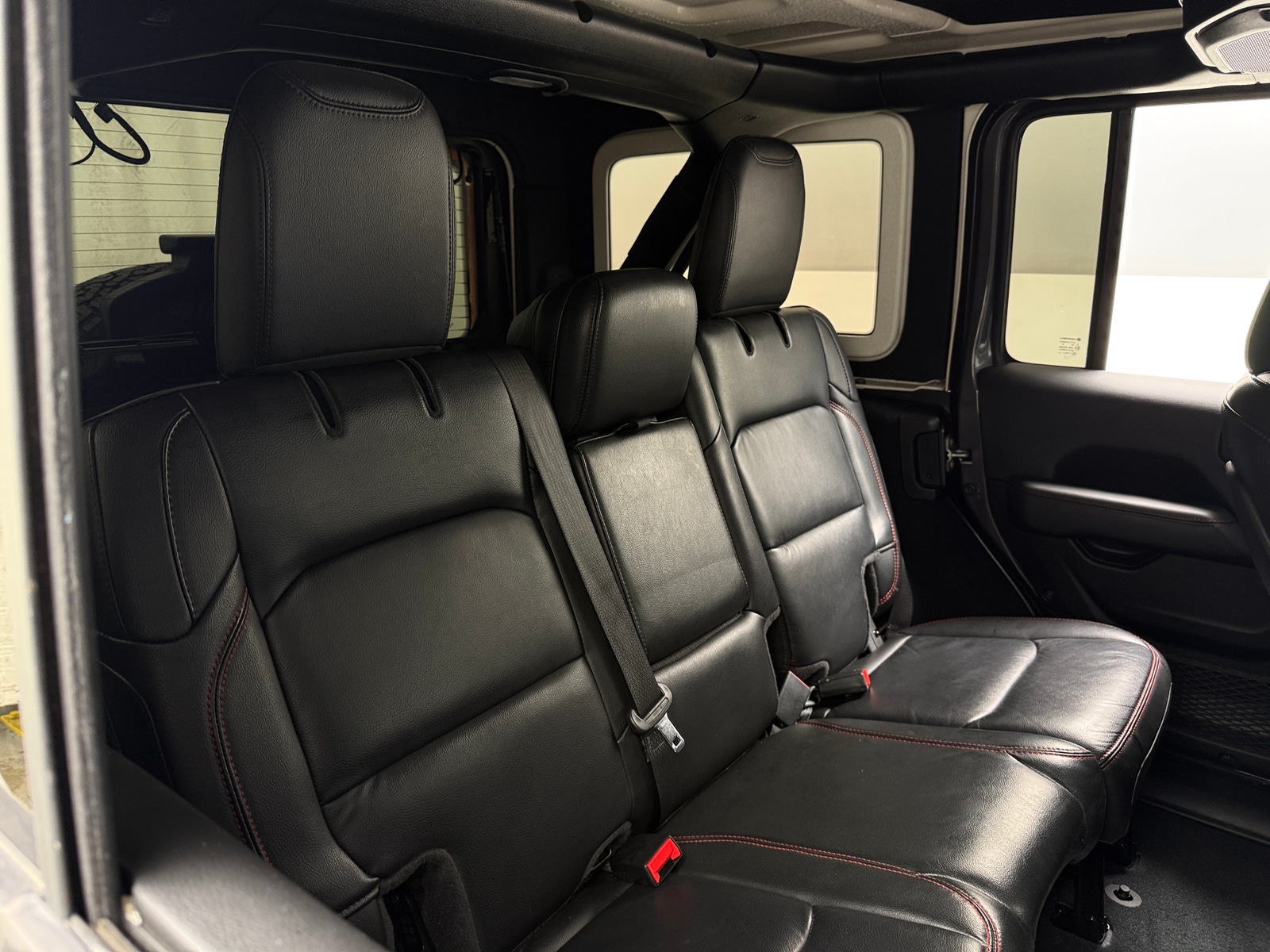 Thumbnail: 2022 Jeep Wrangler - 5