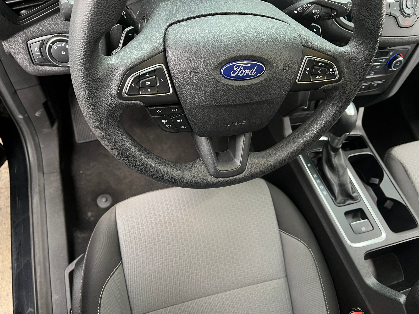 Thumbnail: 2017 Ford Escape - 5