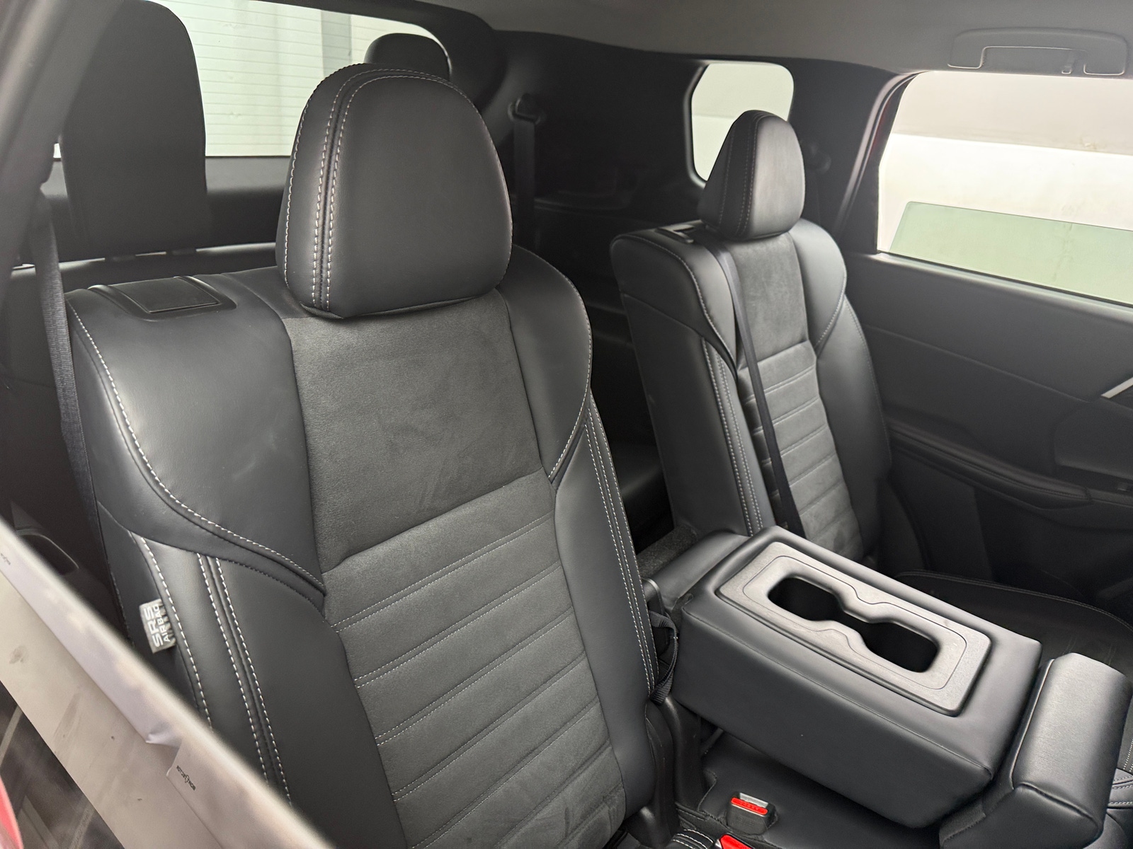 Thumbnail: 2024 Mitsubishi Outlander - 5