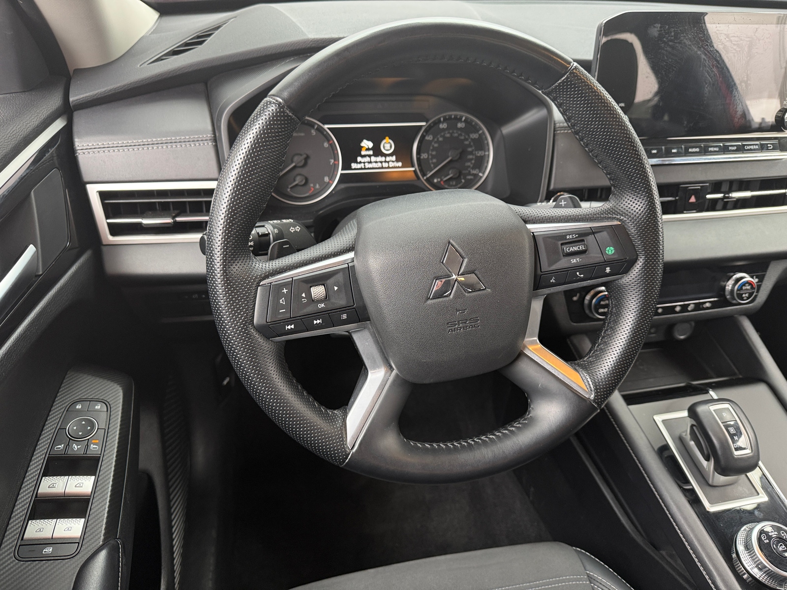 Thumbnail: 2024 Mitsubishi Outlander - 4