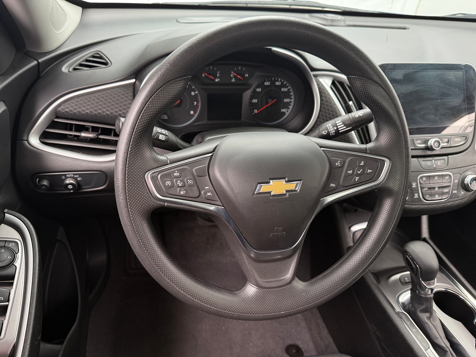 Thumbnail: 2024 Chevrolet Malibu - 5