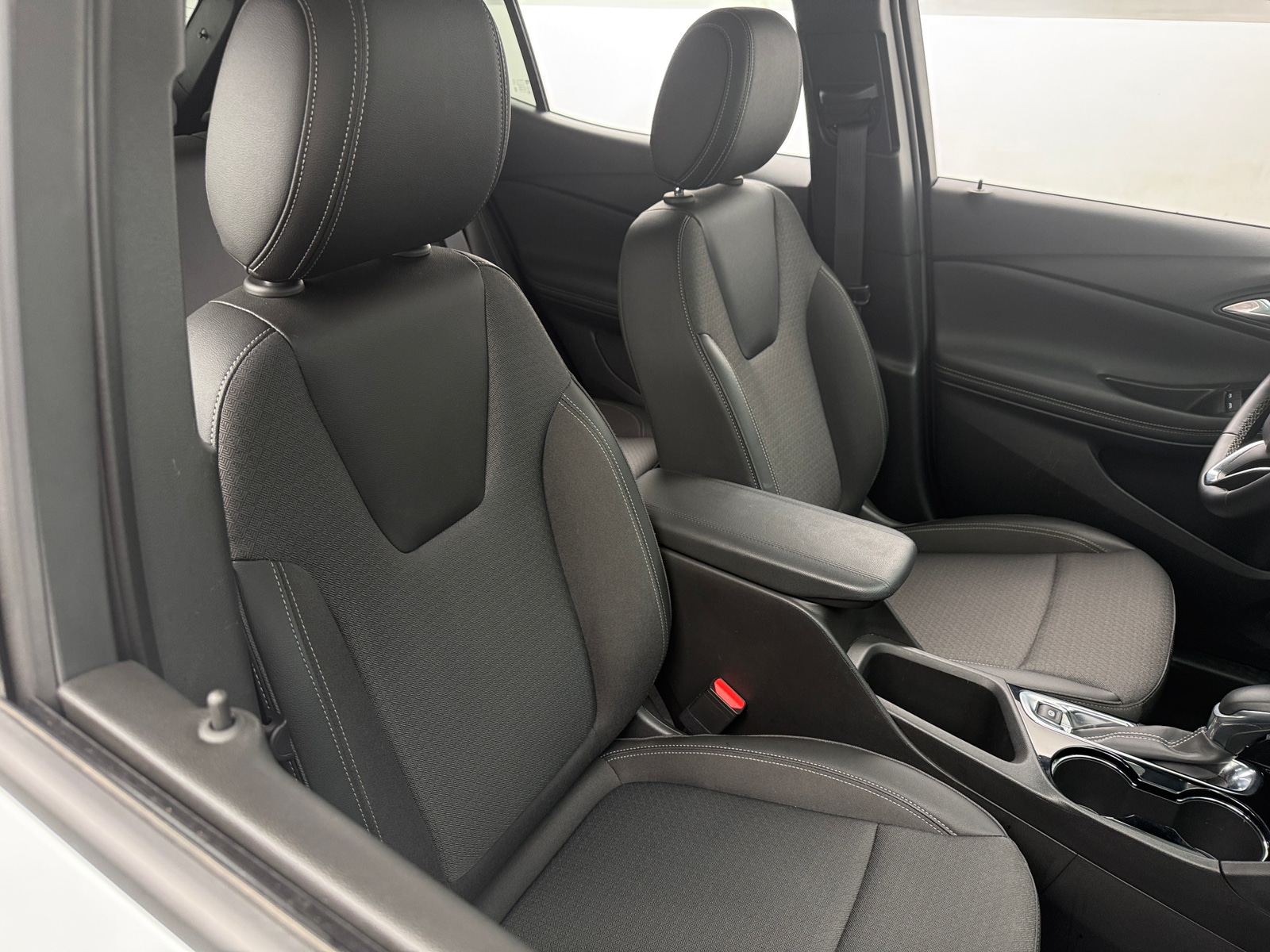 Thumbnail: 2025 Buick Encore GX - 2