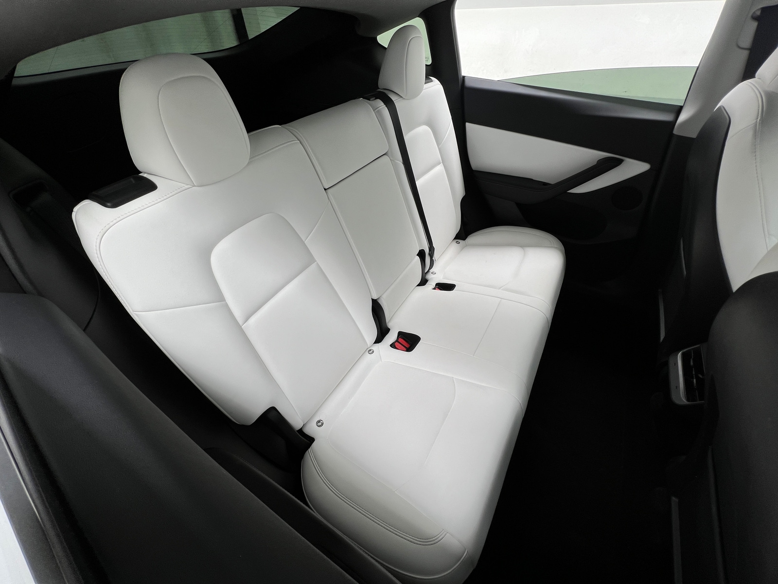 Thumbnail: 2022 Tesla Model Y - 5