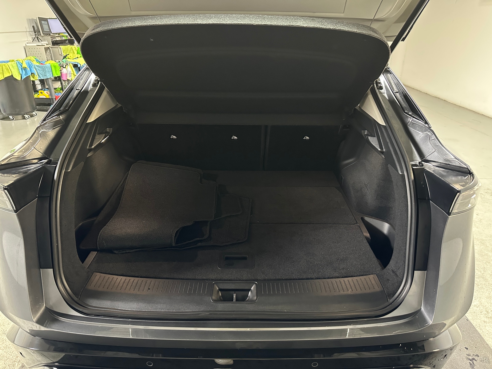 Thumbnail: 2023 Nissan Ariya - 6