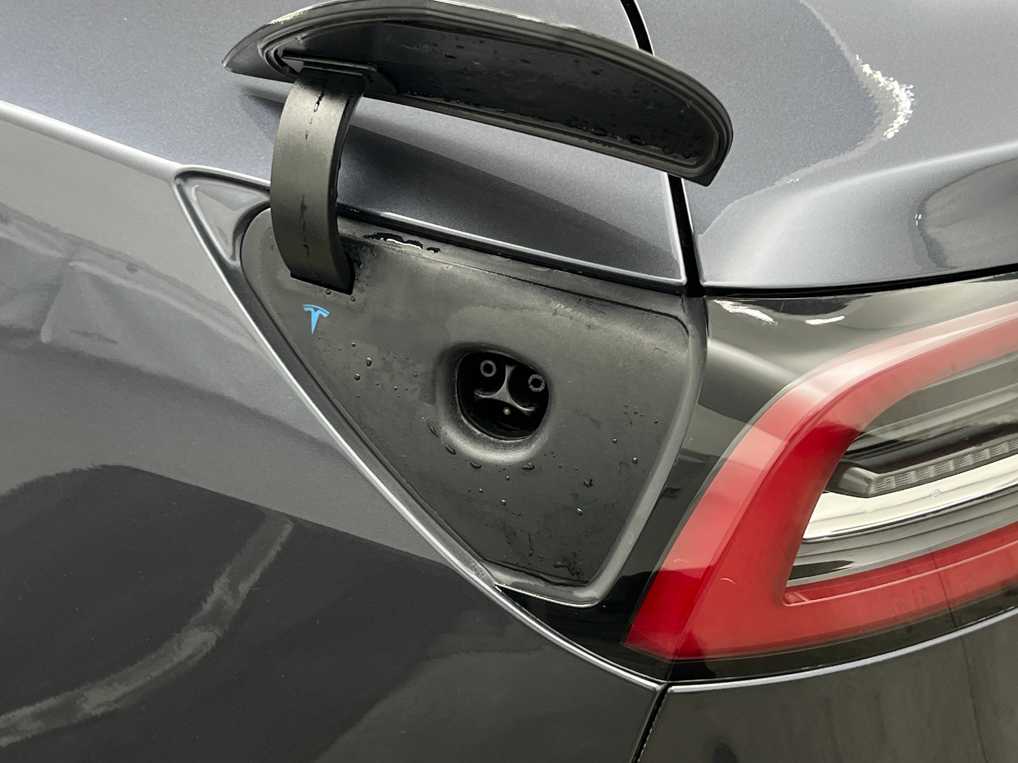 Used 2019 Tesla Model 3 Base with VIN 5YJ3E1EA3KF311299 for sale in Oak Creek, WI