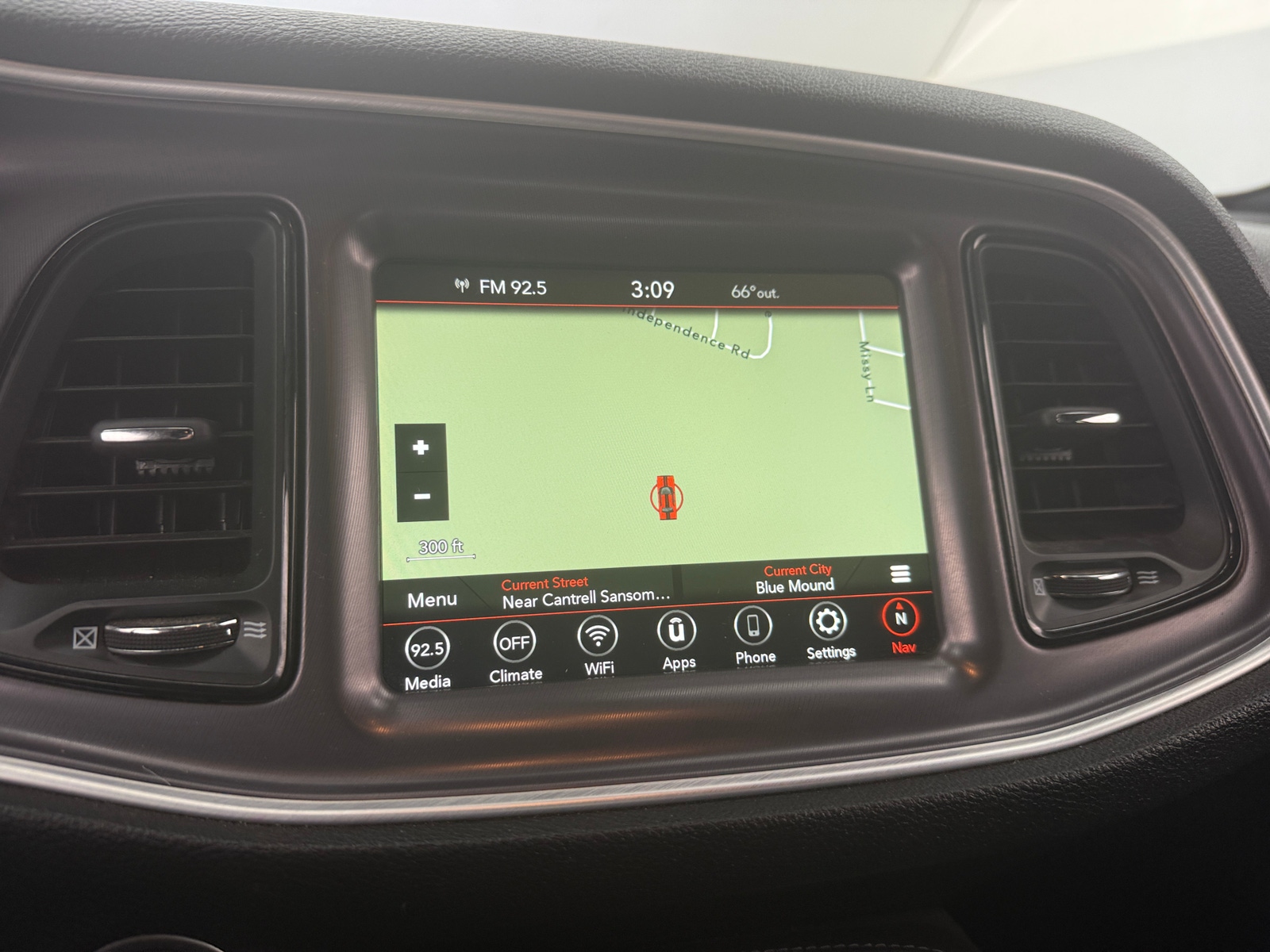 Thumbnail: 2020 Dodge Challenger - 3