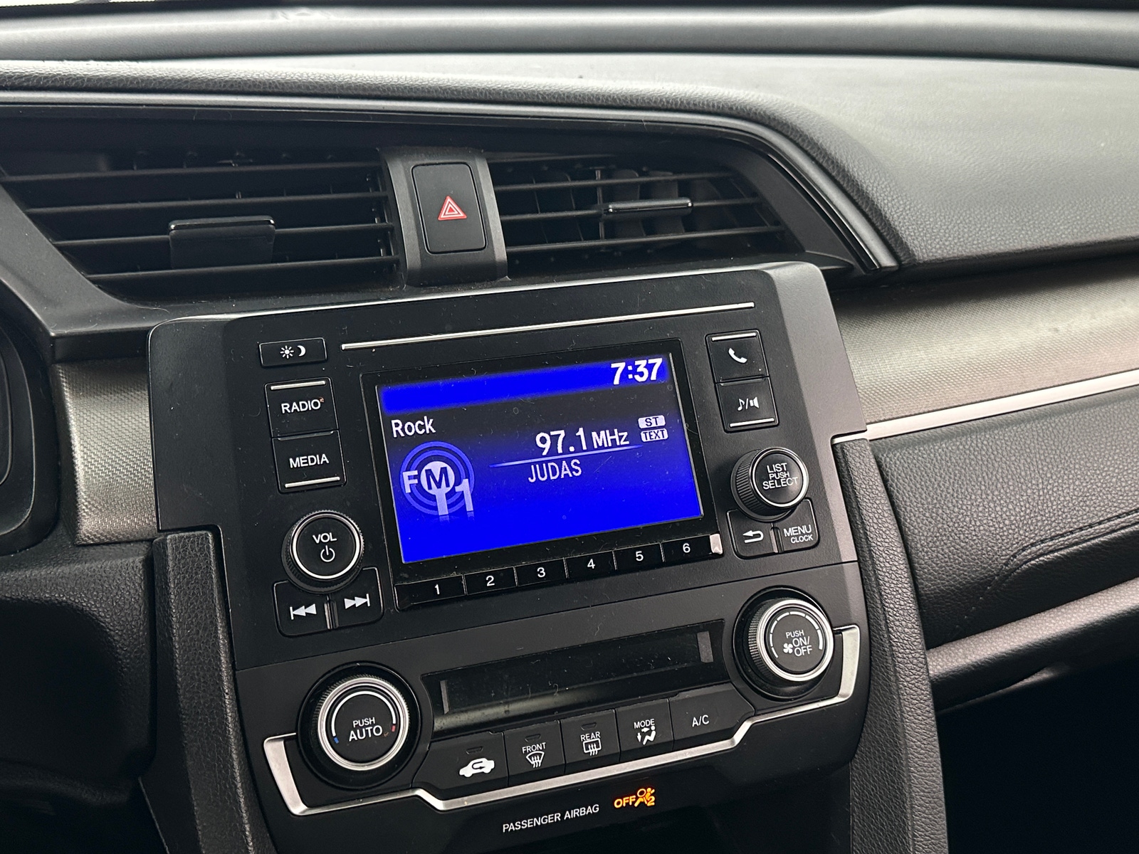 Thumbnail: 2019 Honda Civic - 4