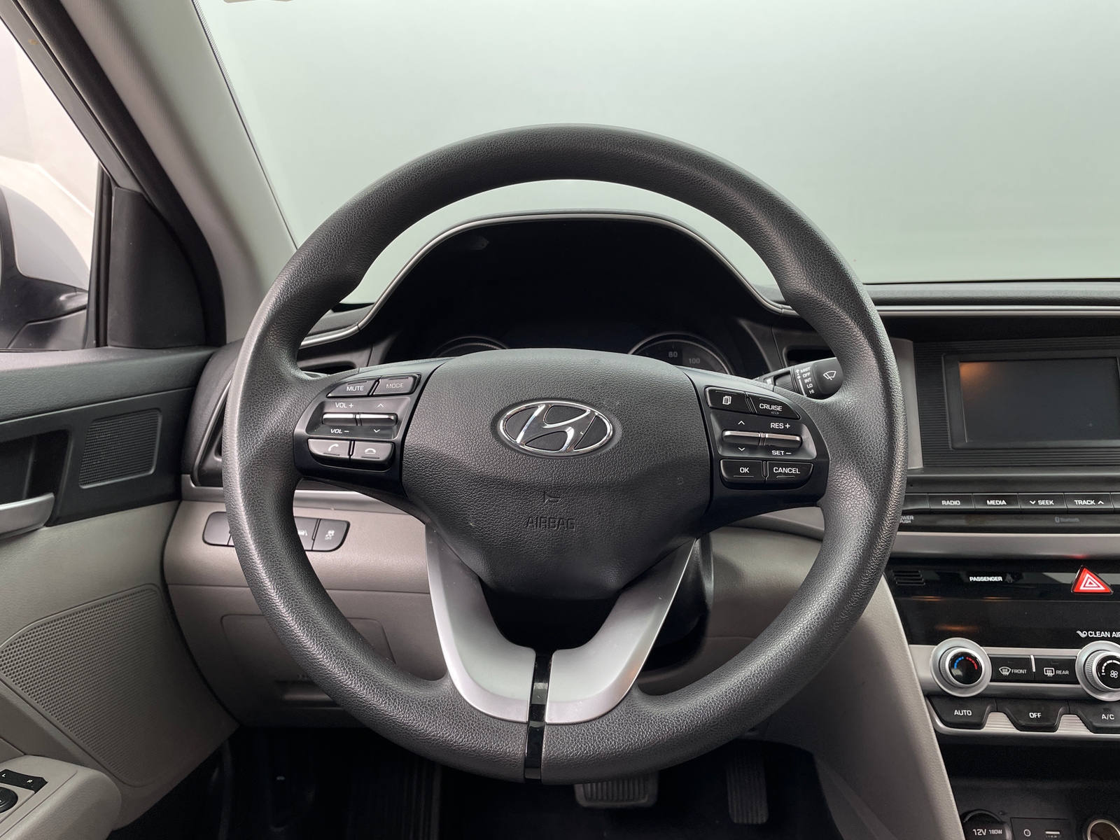 Thumbnail: 2020 Hyundai Elantra - 5