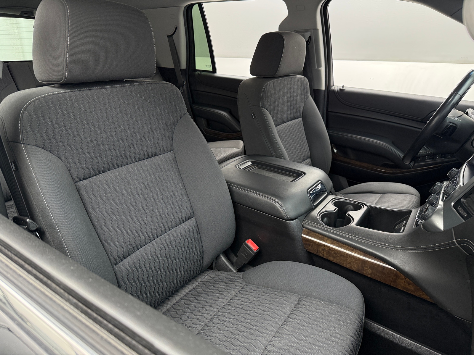 Thumbnail: 2019 Chevrolet Tahoe - 2