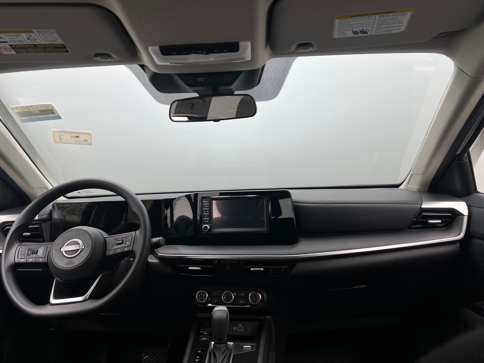 Thumbnail: 2025 Nissan Kicks - 3