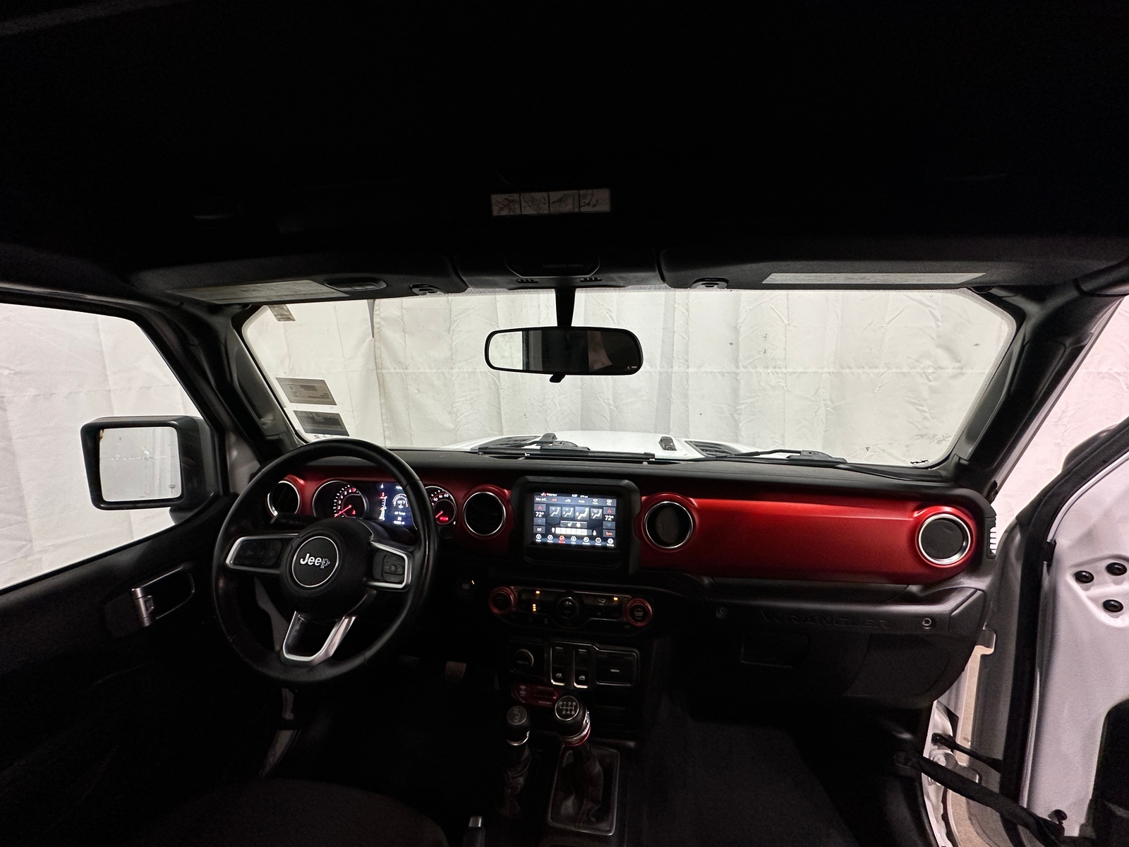 Thumbnail: 2019 Jeep Wrangler - 3