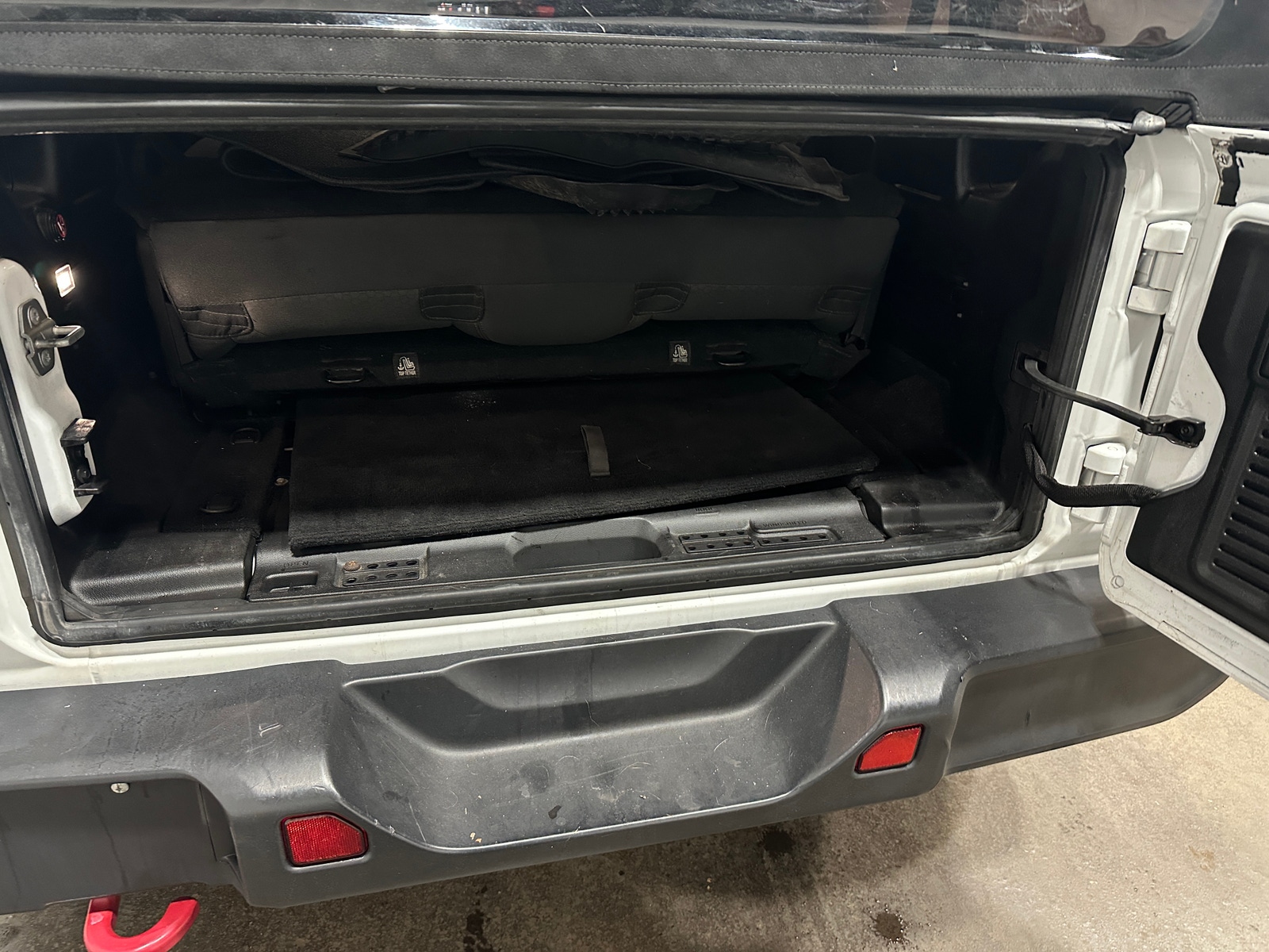 Thumbnail: 2019 Jeep Wrangler - 7