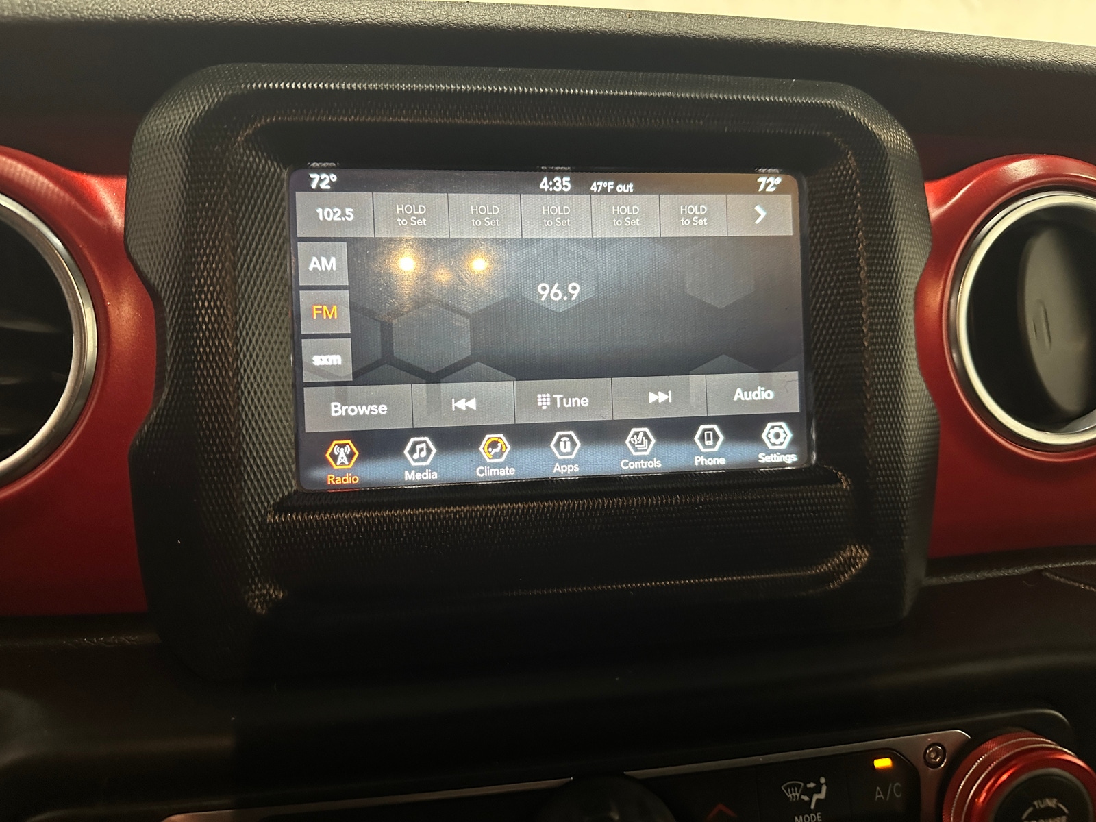 Thumbnail: 2019 Jeep Wrangler - 4