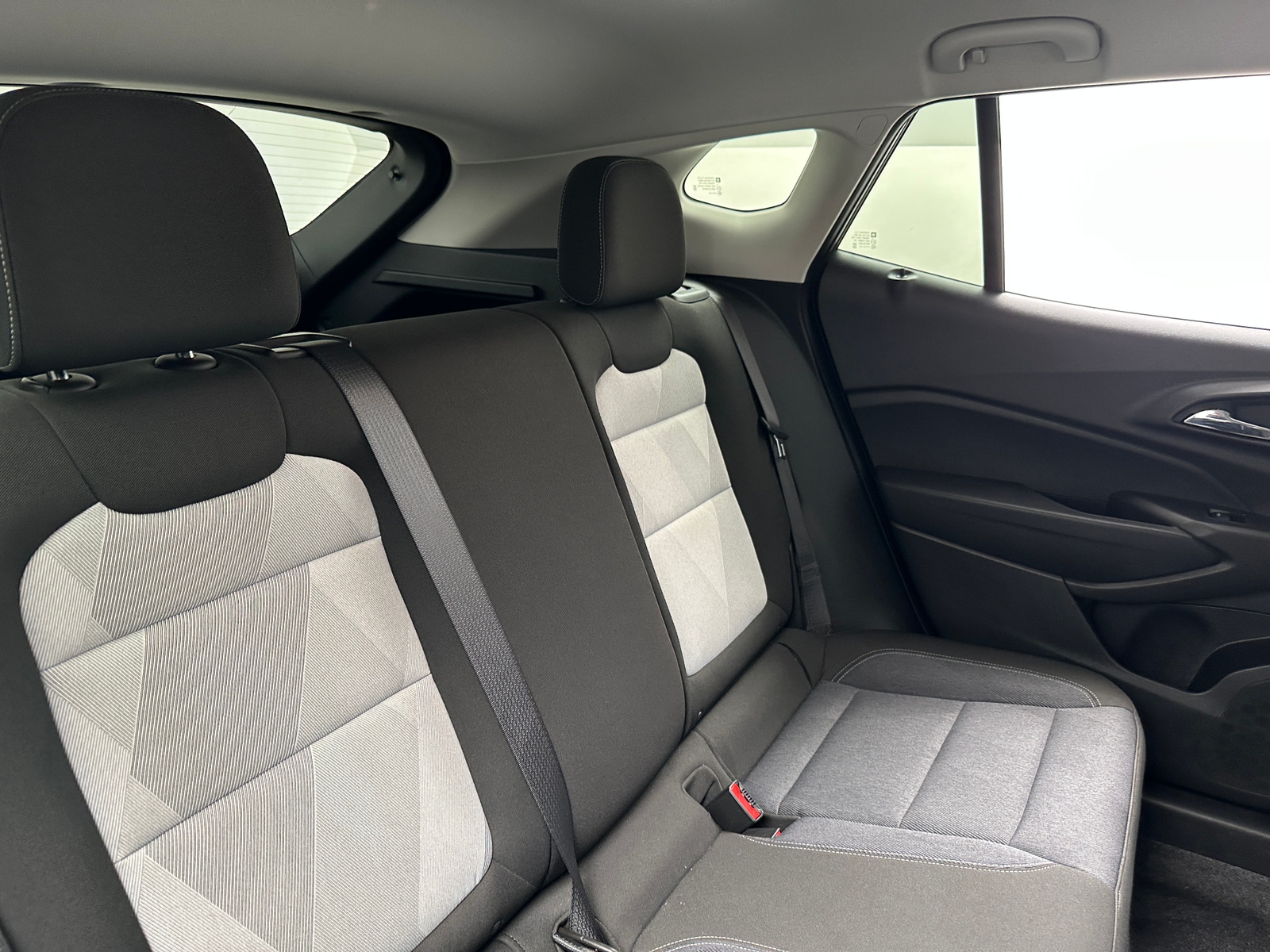 Thumbnail: 2025 Chevrolet Trax - 6