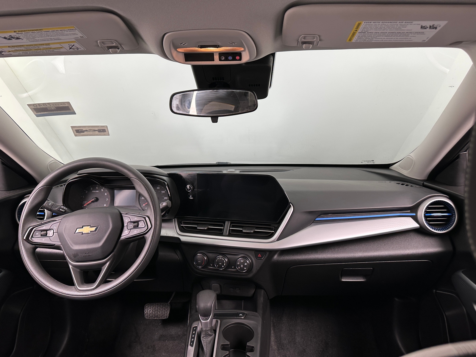 Thumbnail: 2025 Chevrolet Trax - 3