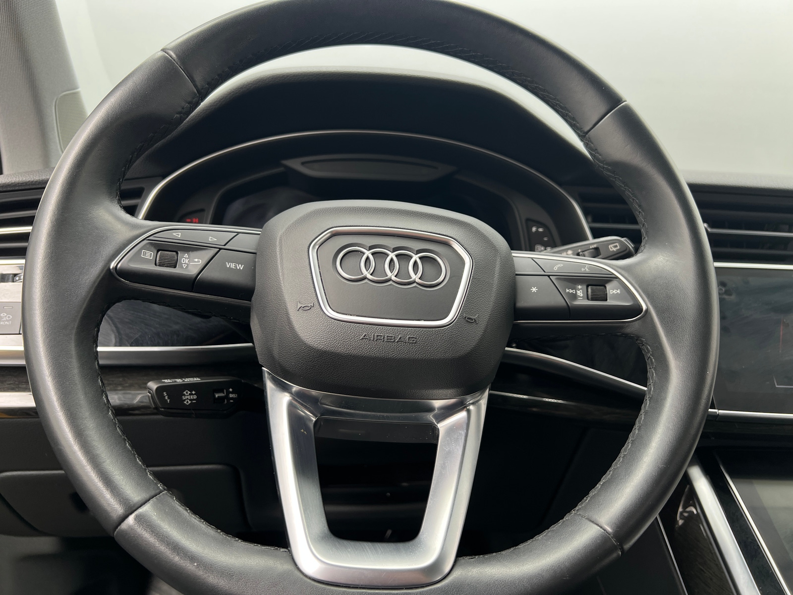 Thumbnail: 2022 Audi Q7 - 4