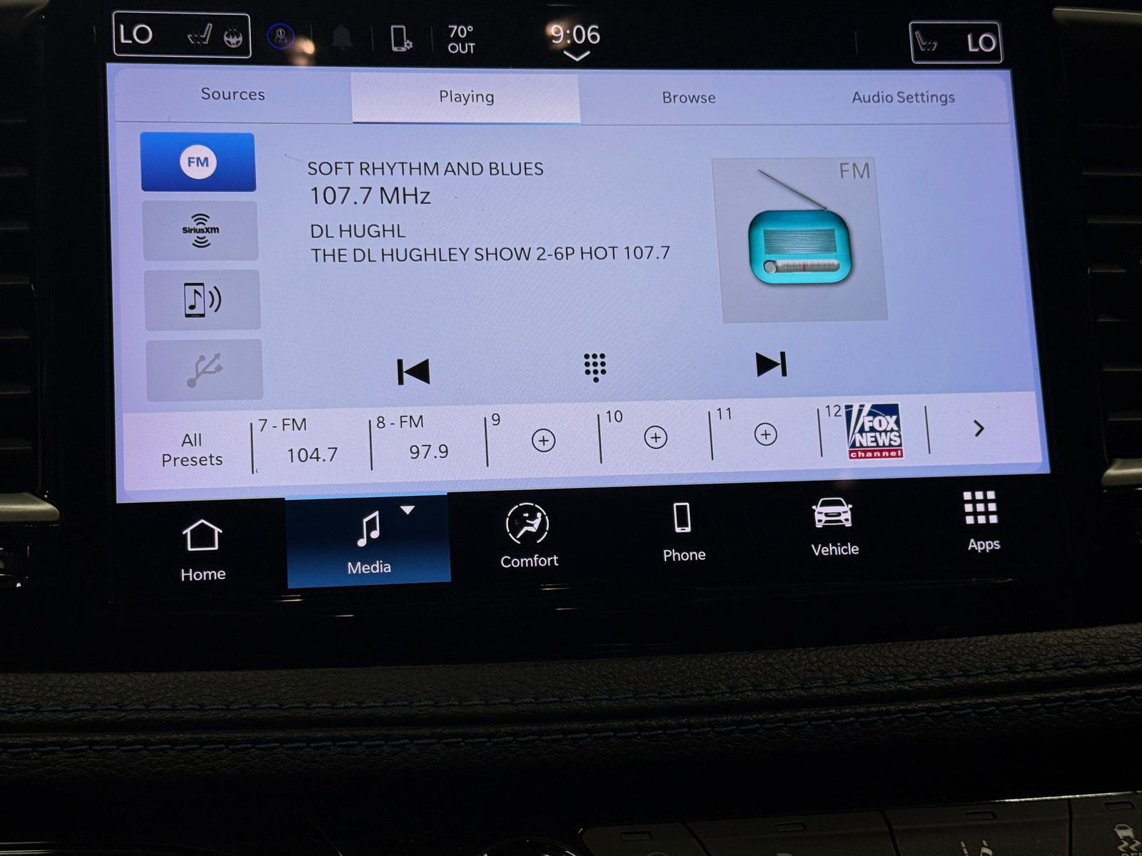 Thumbnail: 2021 Chrysler Pacifica - 3