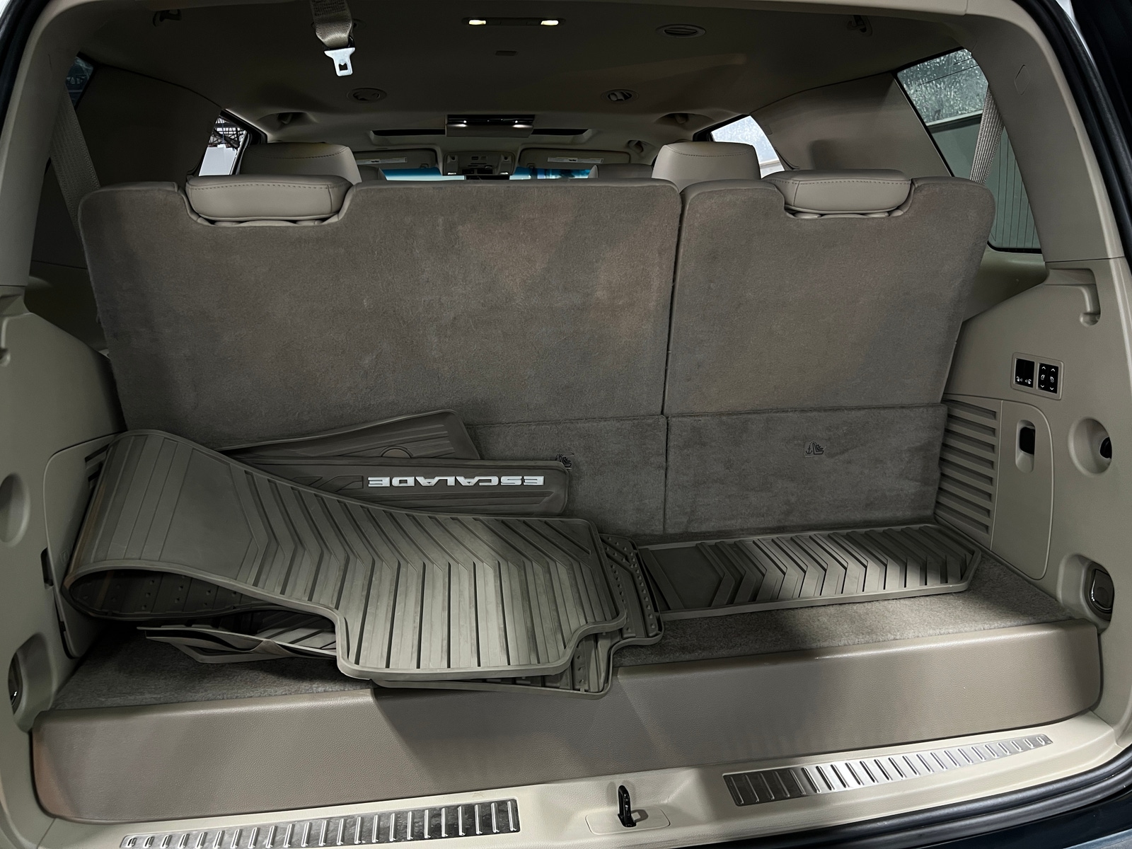 Thumbnail: 2020 Cadillac Escalade - 6