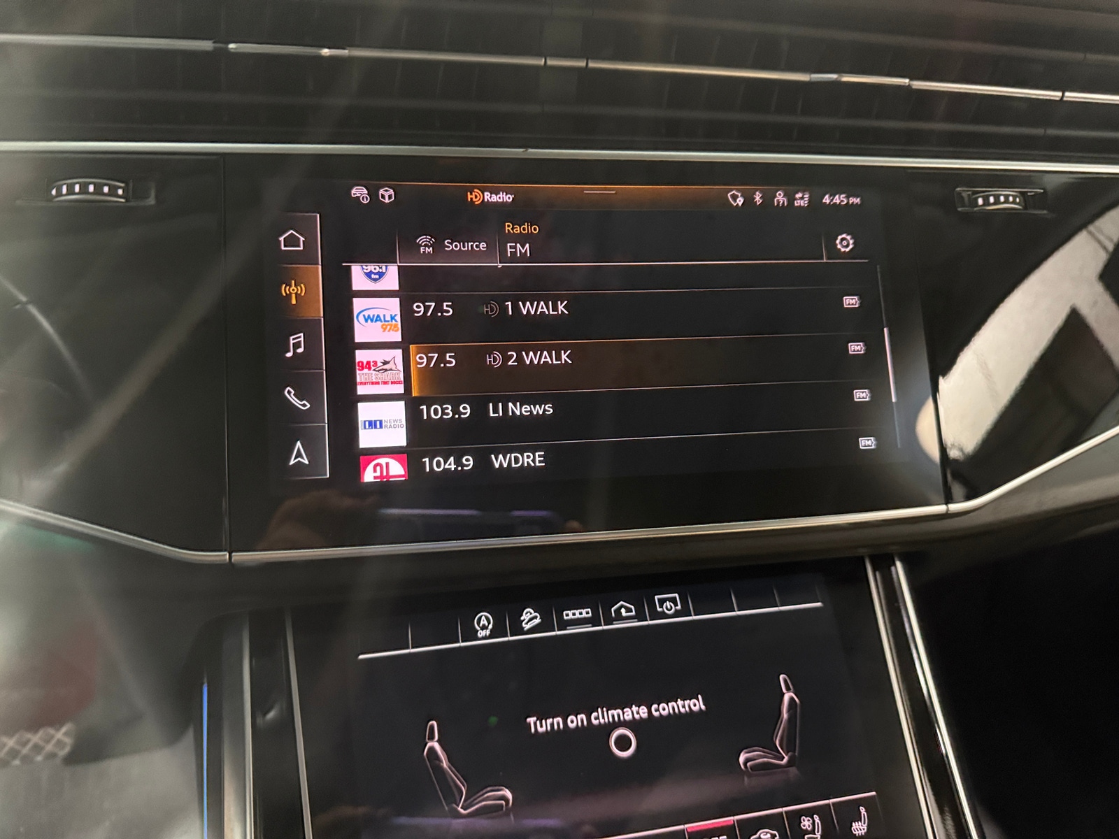 Thumbnail: 2023 Audi Q7 - 3