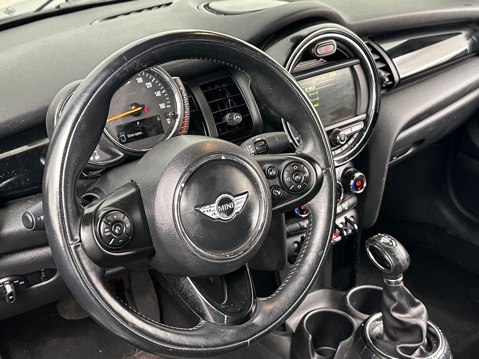 Thumbnail: 2017 MINI Cooper Convertible - 5