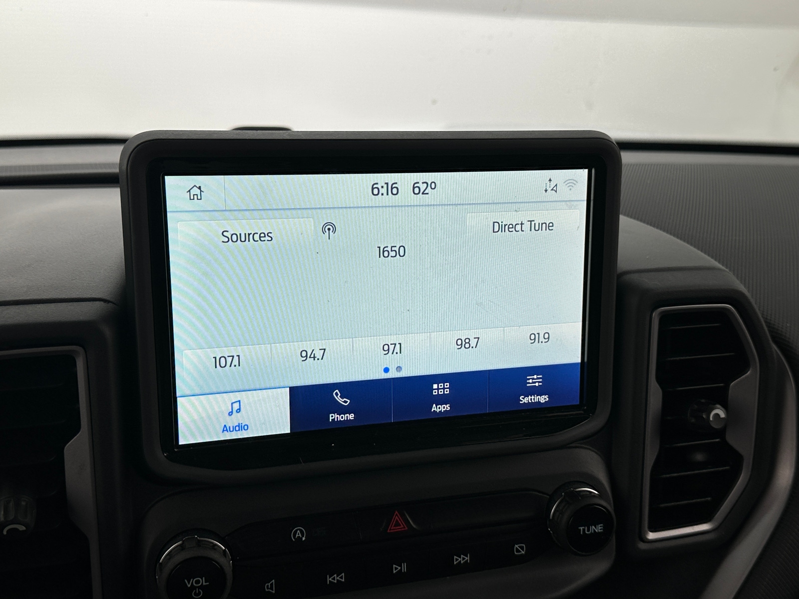 Thumbnail: 2021 Ford Bronco Sport - 4