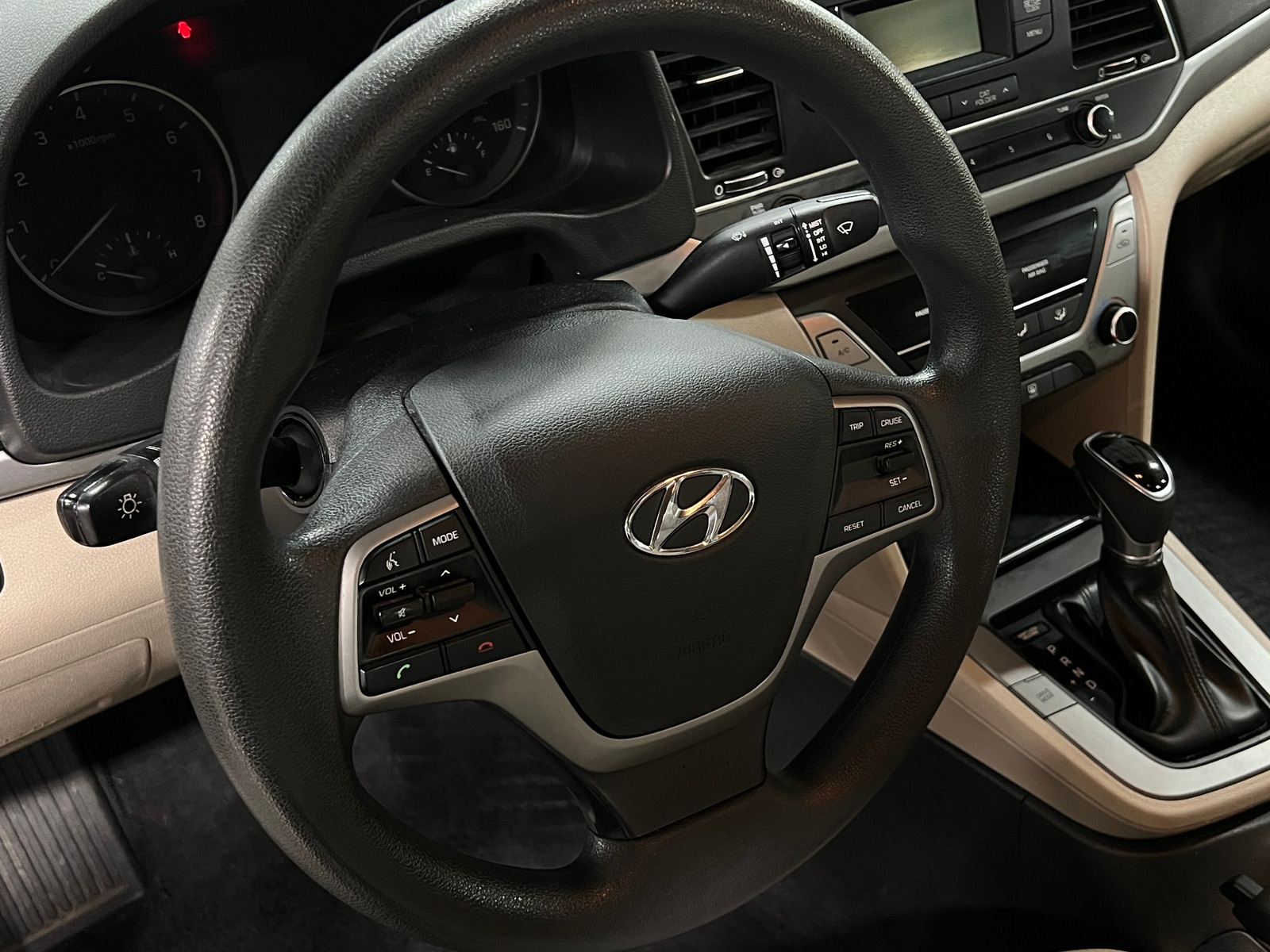 Thumbnail: 2017 Hyundai Elantra - 5