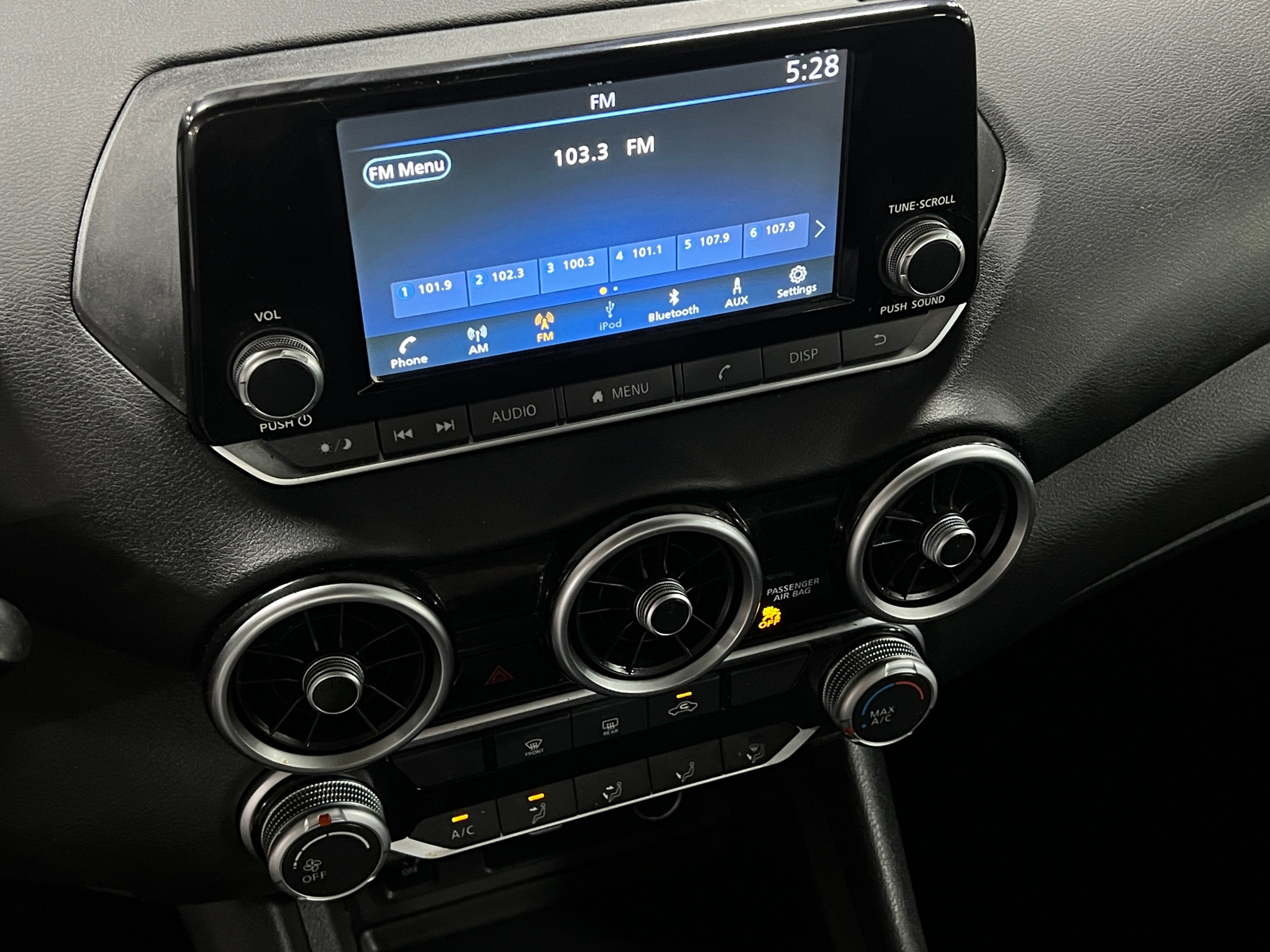 Thumbnail: 2024 Nissan Sentra - 4