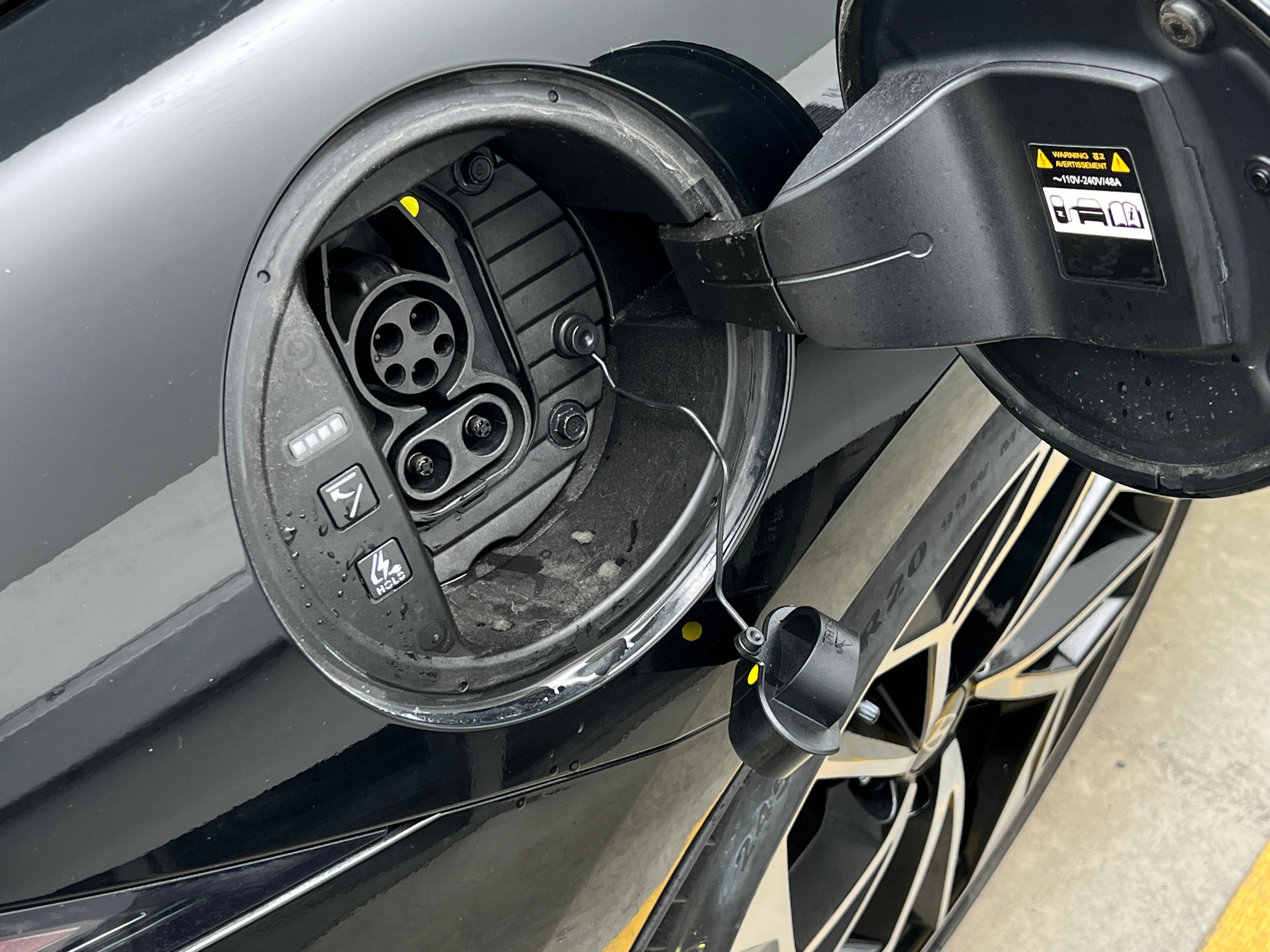 Used 2023 Hyundai IONIQ 6 SEL with VIN KMHM34AA3PA047157 for sale in Oak Creek, WI