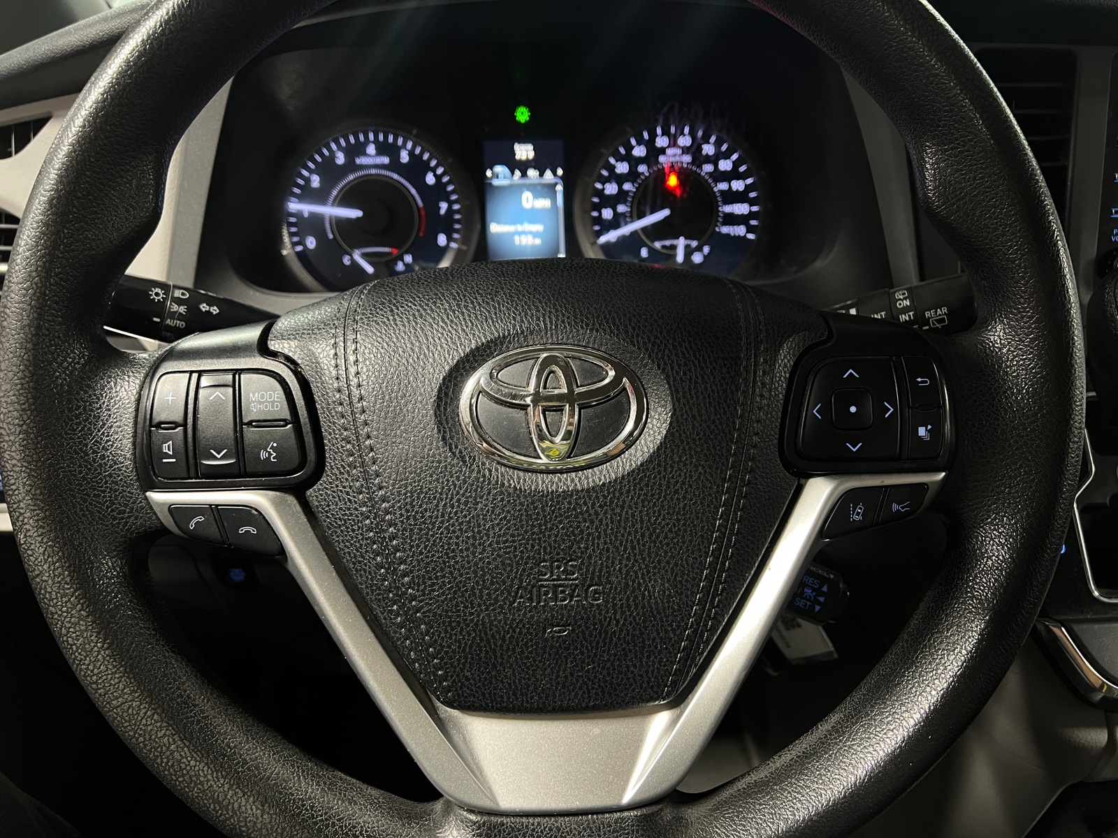 Thumbnail: 2019 Toyota Sienna - 5