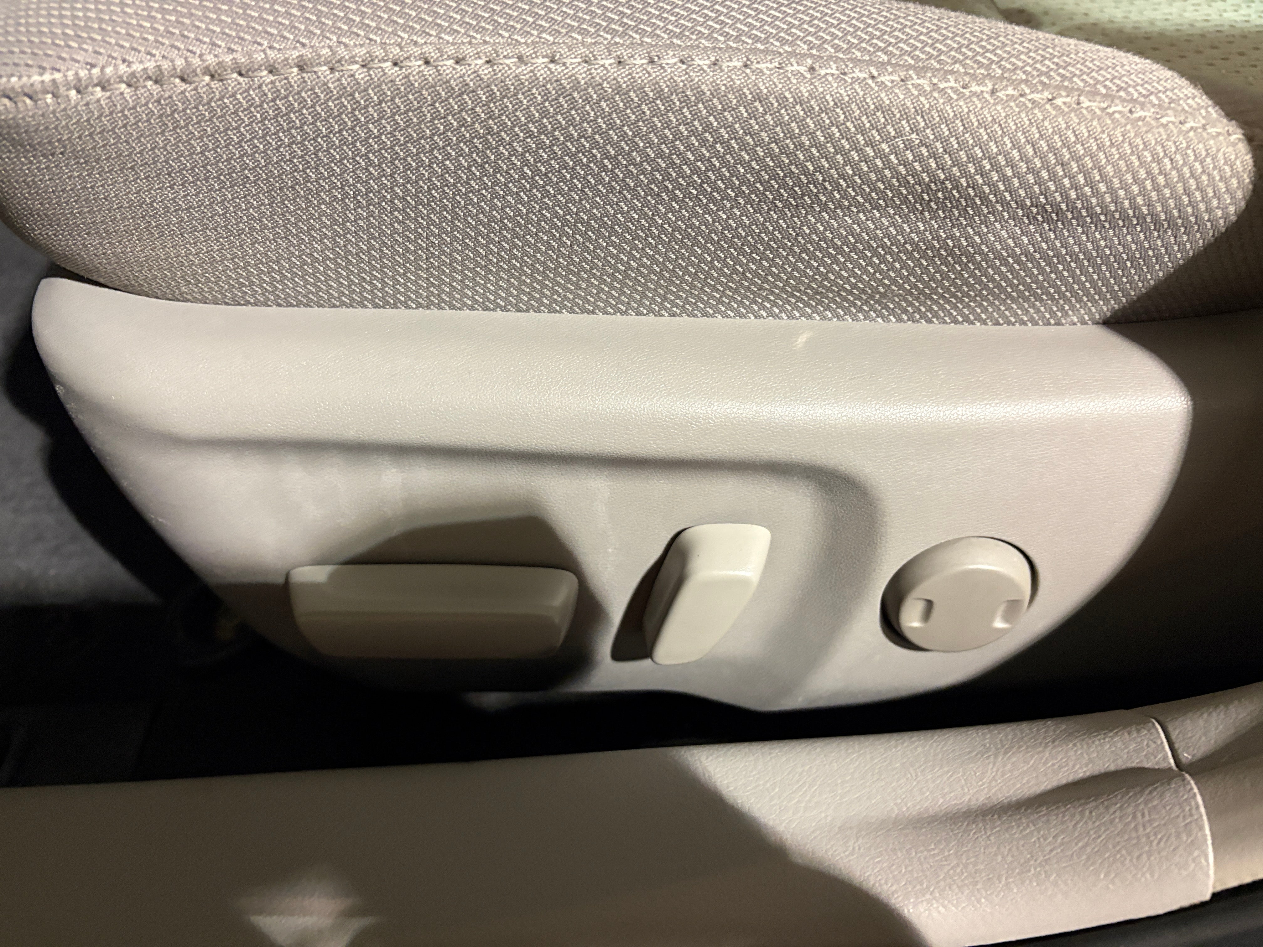 Used 2013 Toyota Camry LE with VIN 4T1BF1FK4DU244170 for sale in Oak Creek, WI