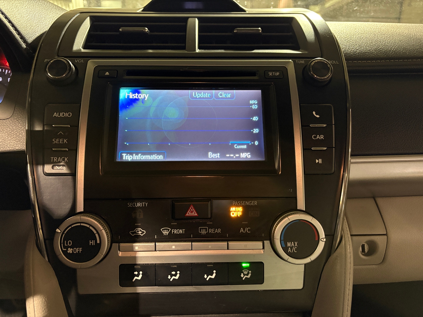 Thumbnail: 2013 Toyota Camry - 4