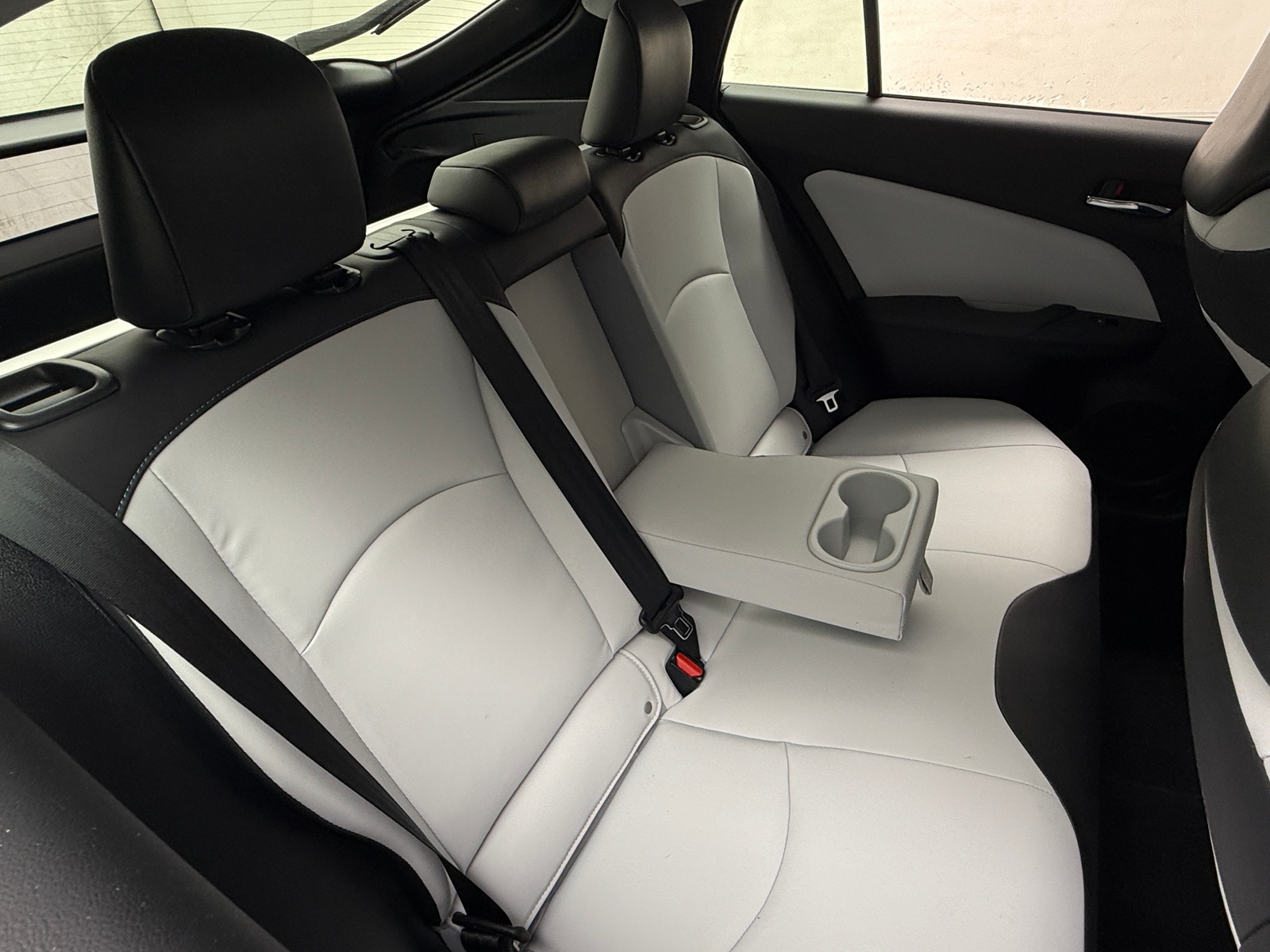 Thumbnail: 2018 Toyota Prius - 4