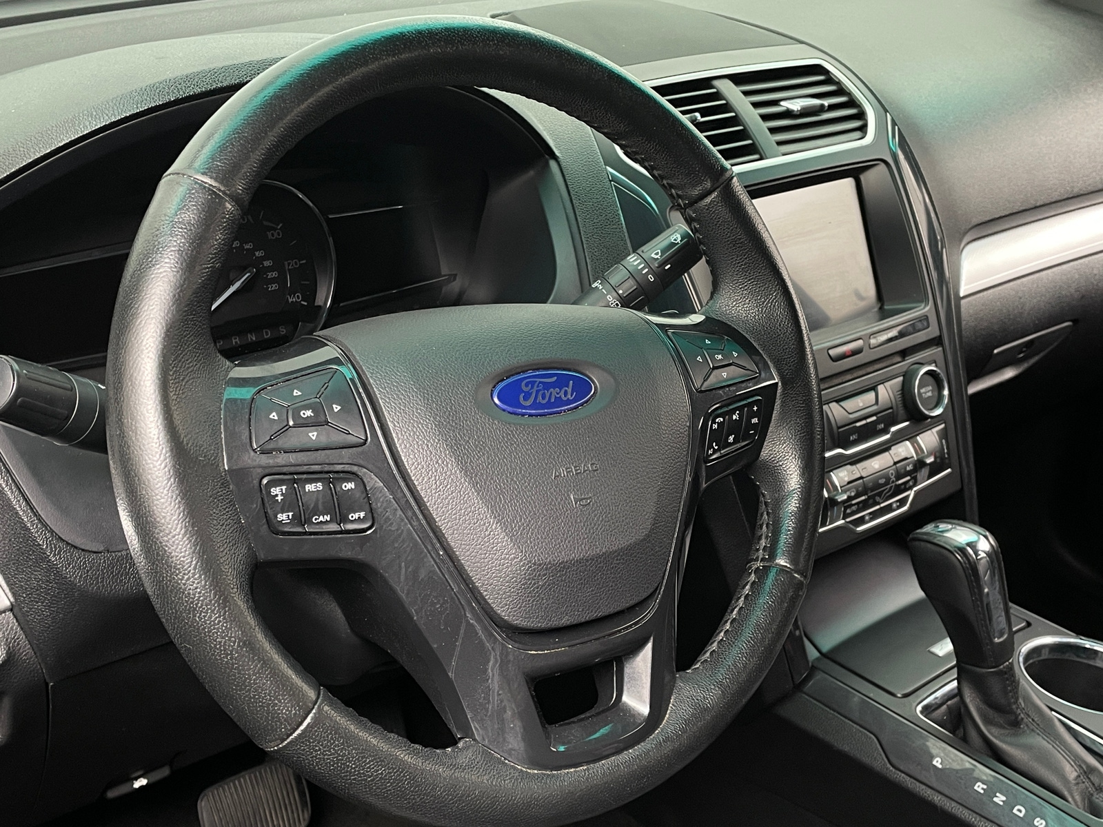 Thumbnail: 2017 Ford Explorer - 4