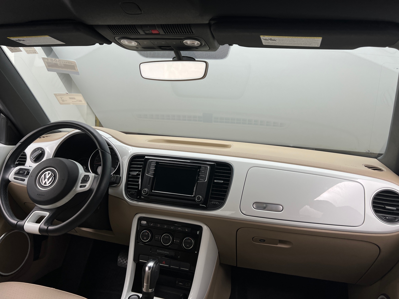 Thumbnail: 2019 Volkswagen Beetle - 2