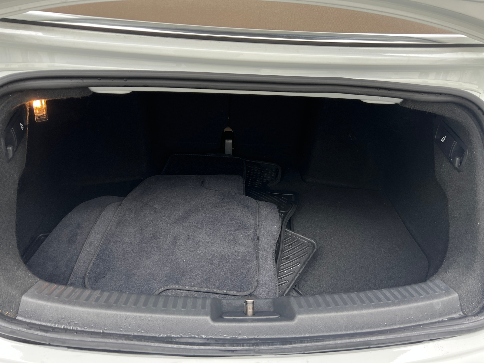 Thumbnail: 2019 Volkswagen Beetle - 6