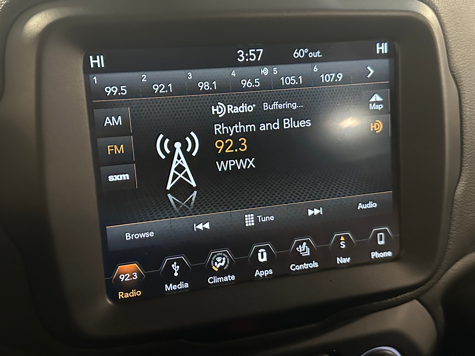 Thumbnail: 2019 Jeep Renegade - 4