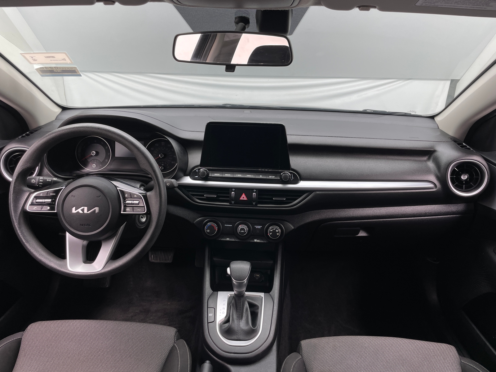 Thumbnail: 2024 Kia Forte - 3