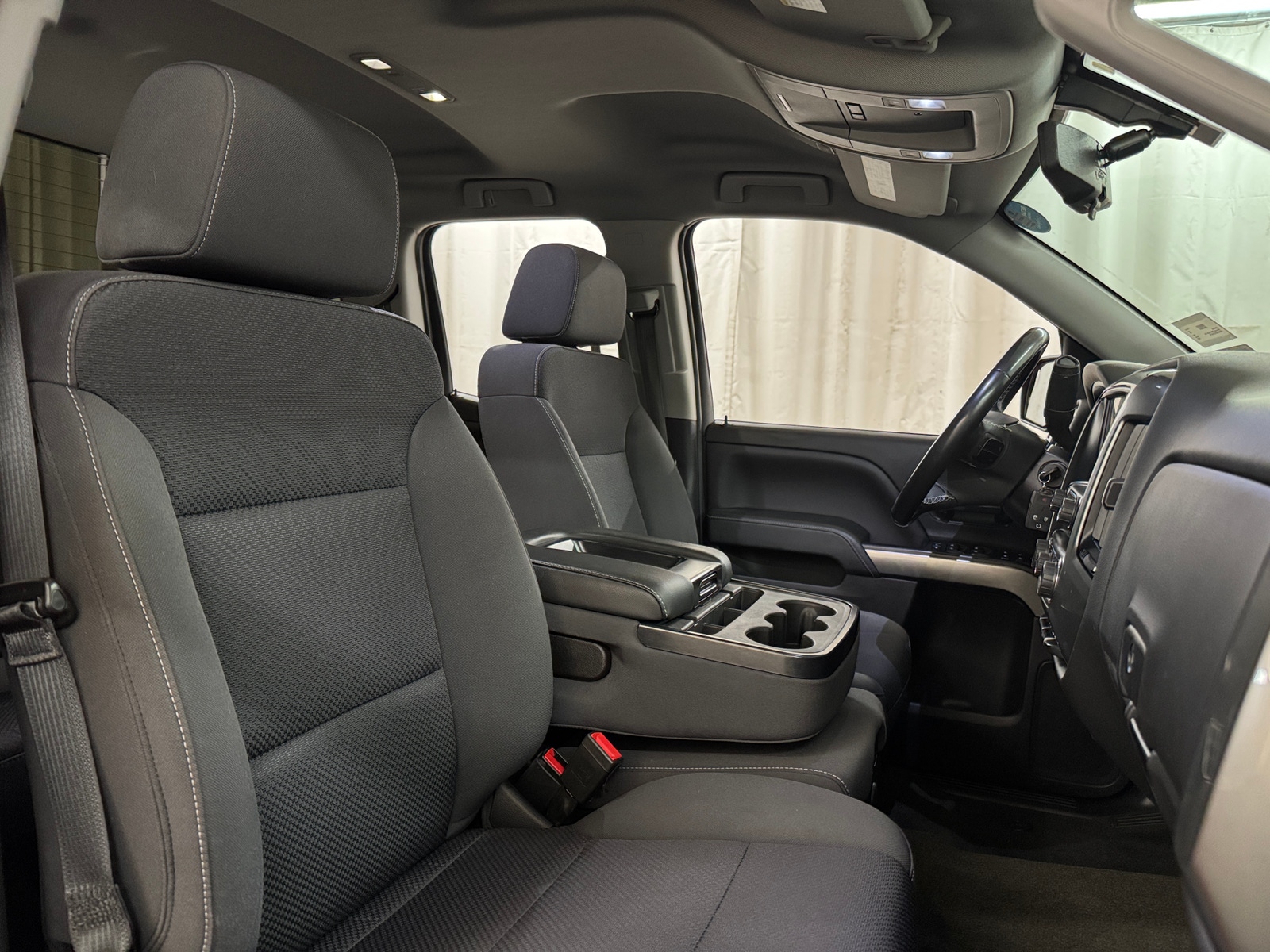 Thumbnail: 2018 Chevrolet Silverado 1500 - 2