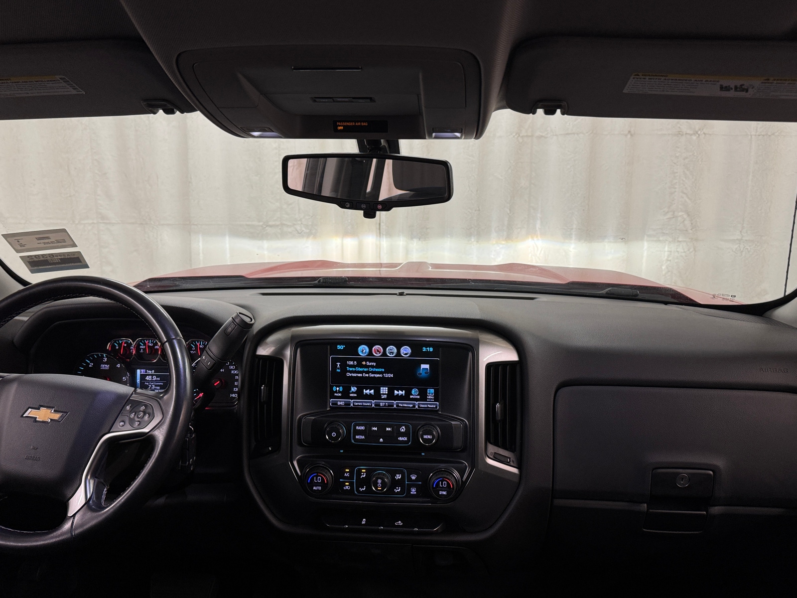 Thumbnail: 2018 Chevrolet Silverado 1500 - 3