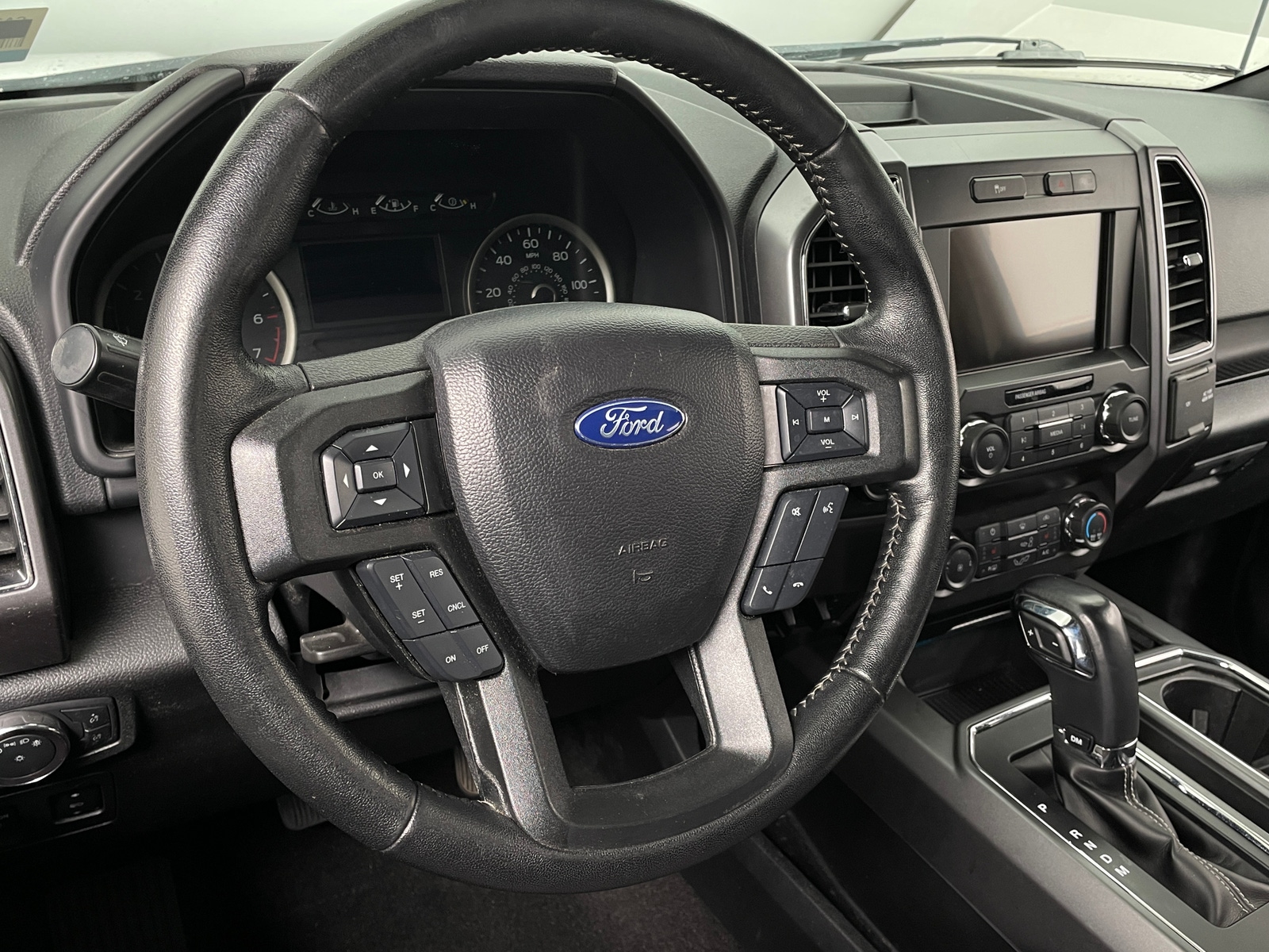 Thumbnail: 2019 Ford Econoline - 5