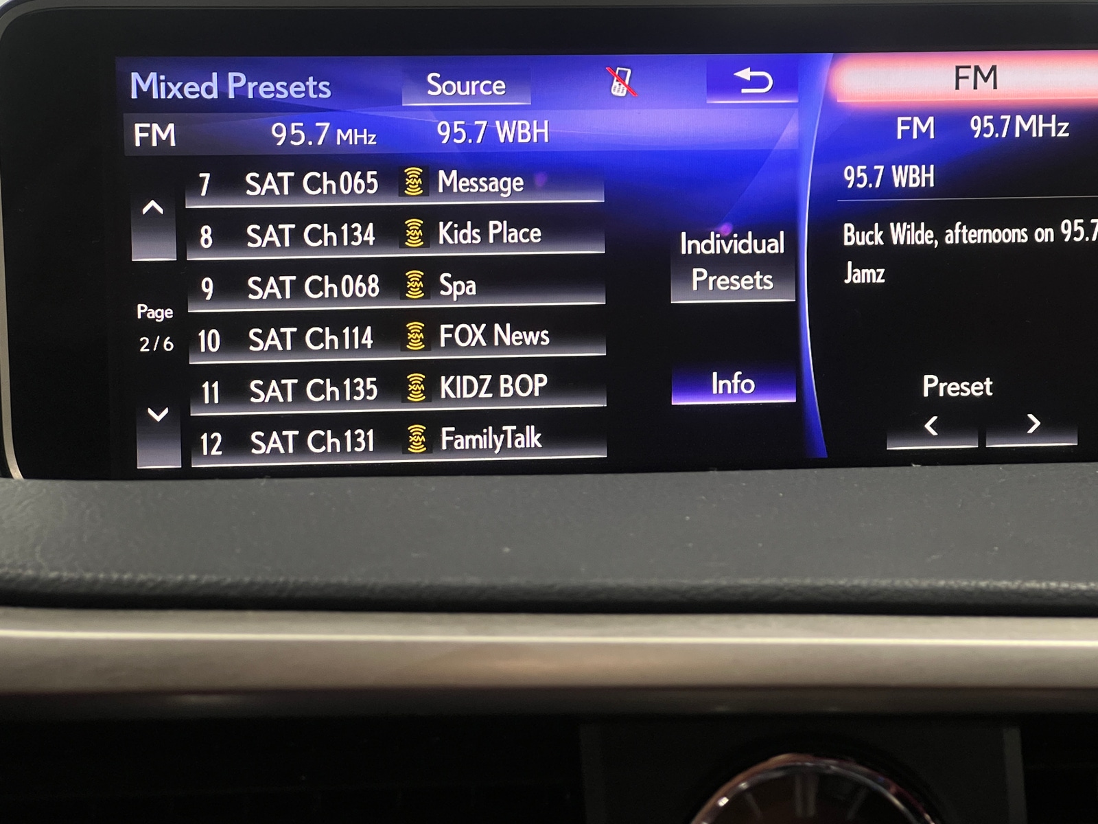 Thumbnail: 2017 Lexus RX - 3