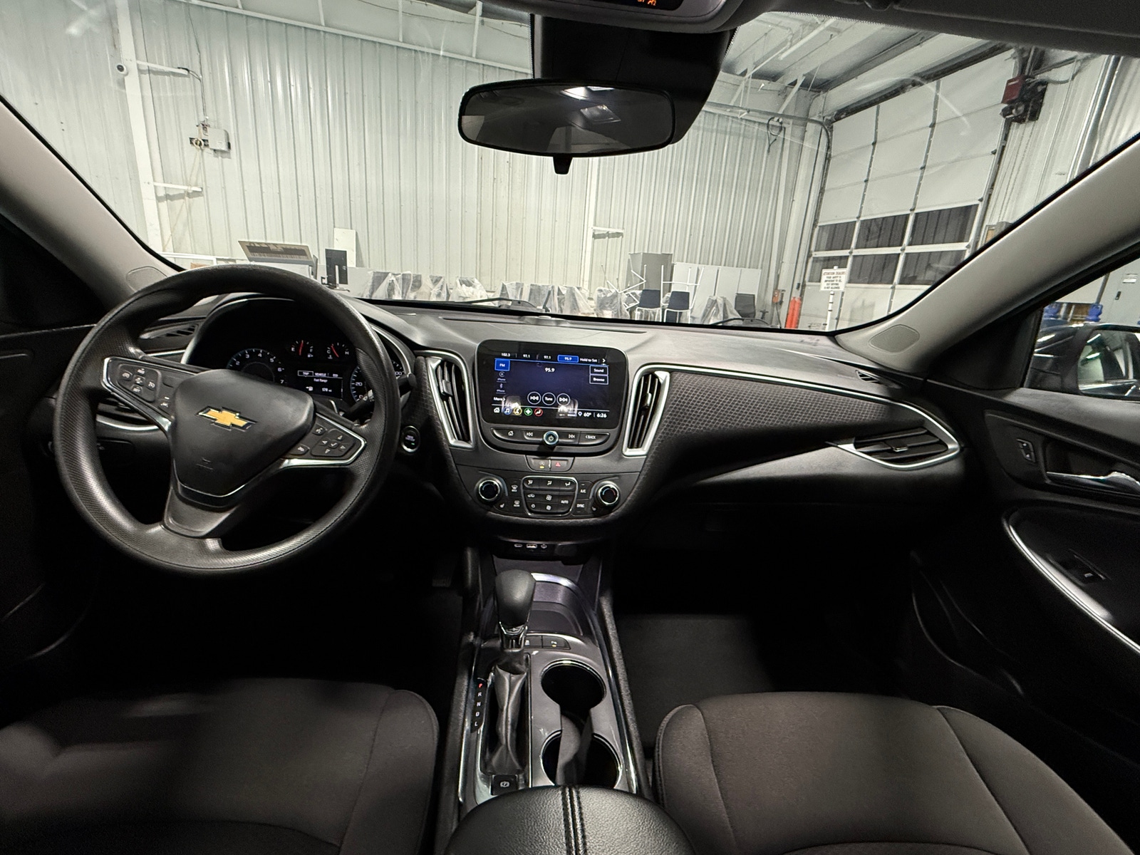 Thumbnail: 2023 Chevrolet Malibu - 3