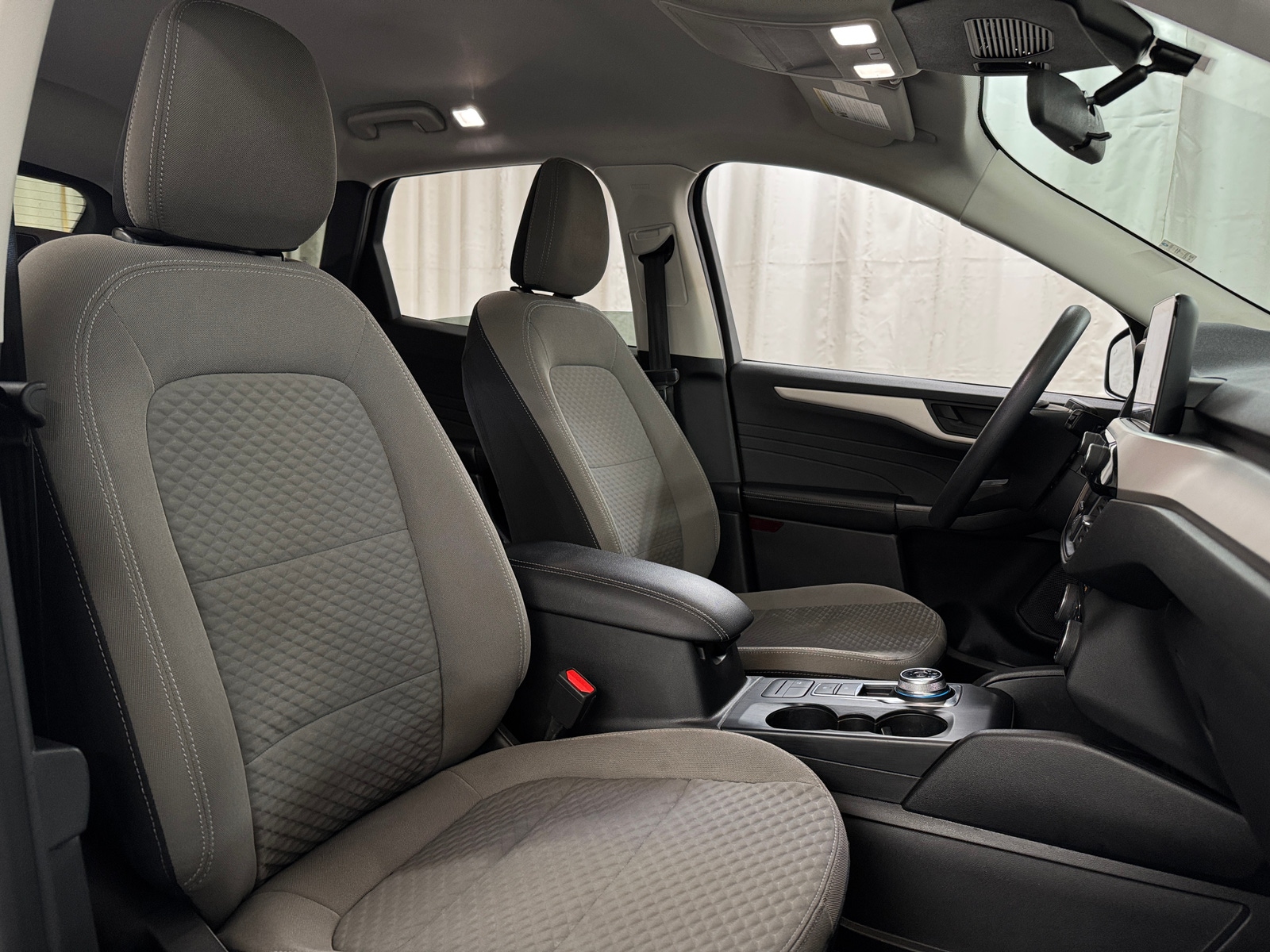 Thumbnail: 2022 Ford Escape - 2