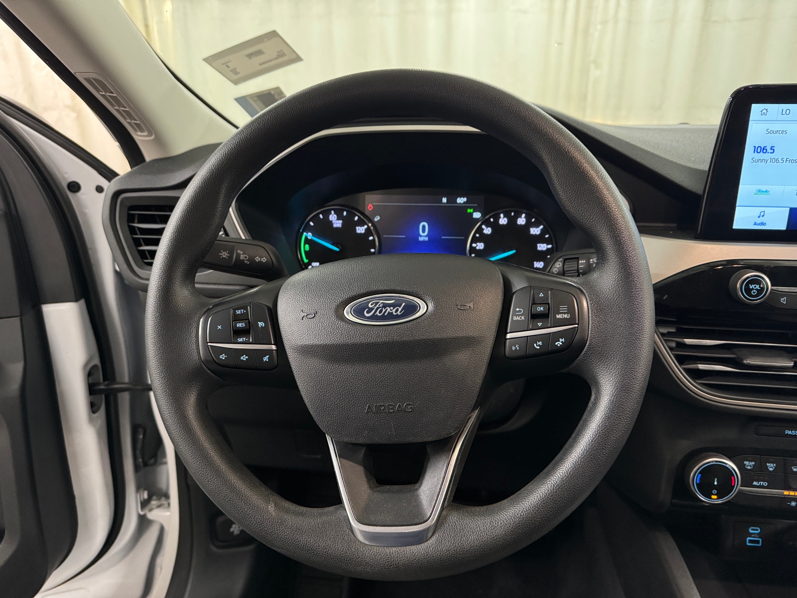 Thumbnail: 2022 Ford Escape - 5