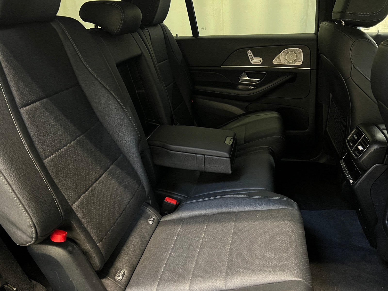 Thumbnail: 2024 Mercedes-Benz GLS - 6