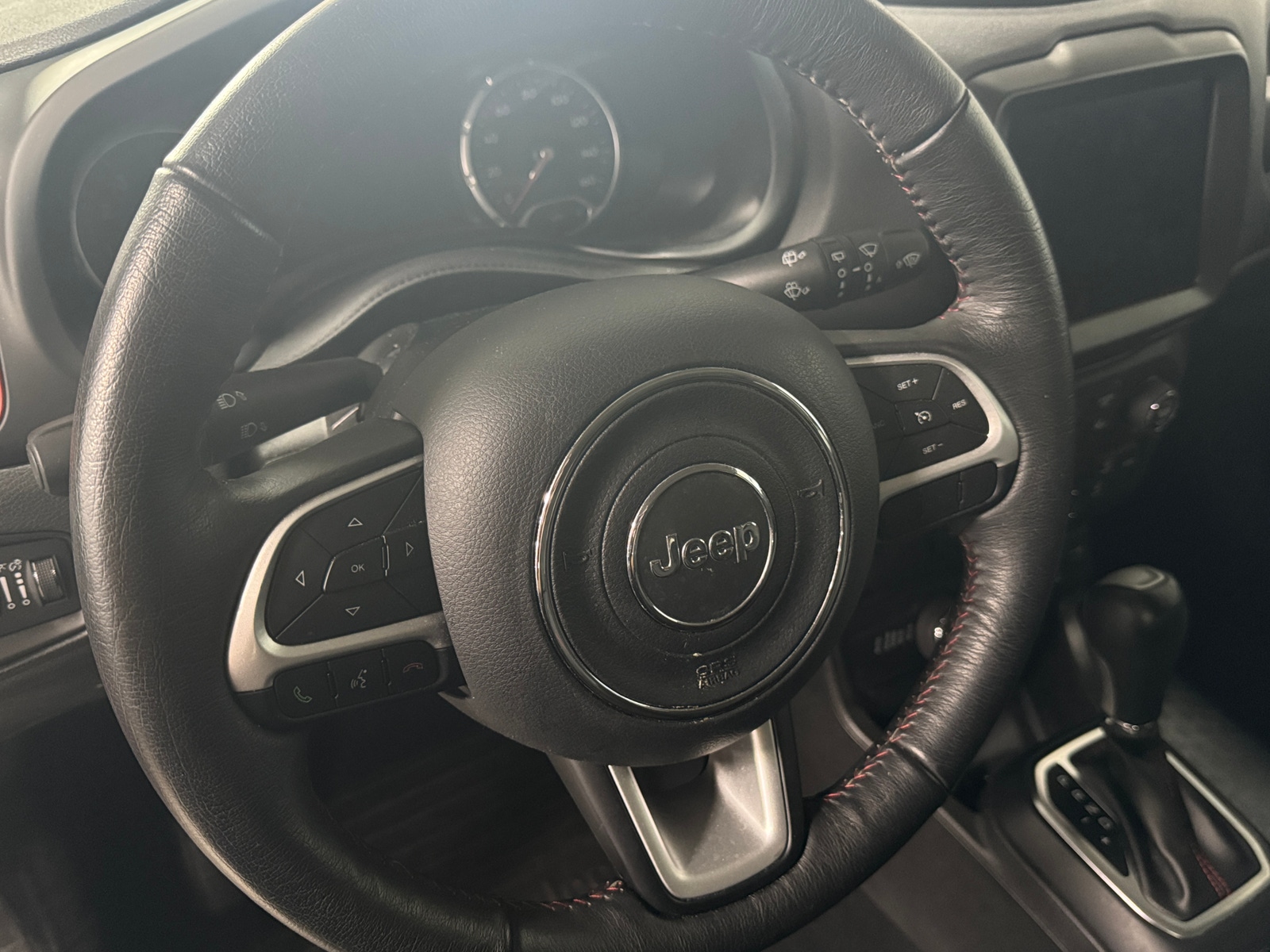 Thumbnail: 2023 Jeep Renegade - 4