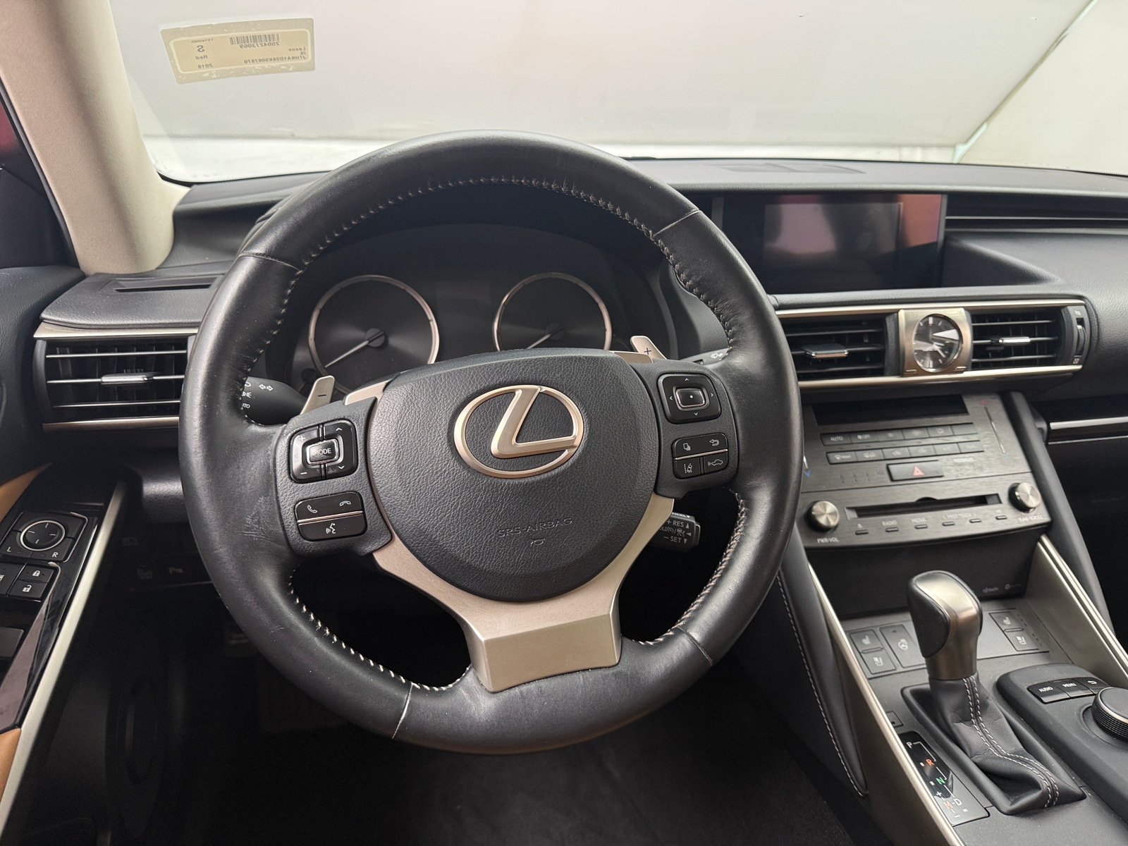 Thumbnail: 2019 Lexus IS - 4